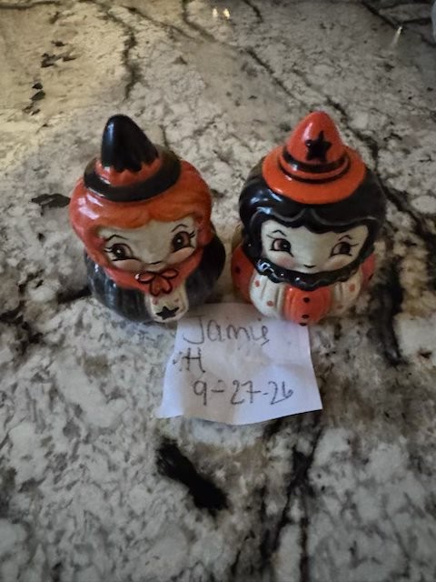 NEW Johanna Parker Halloween Ceramic Salt and Pepper Shakers Set Pumpkin Witch