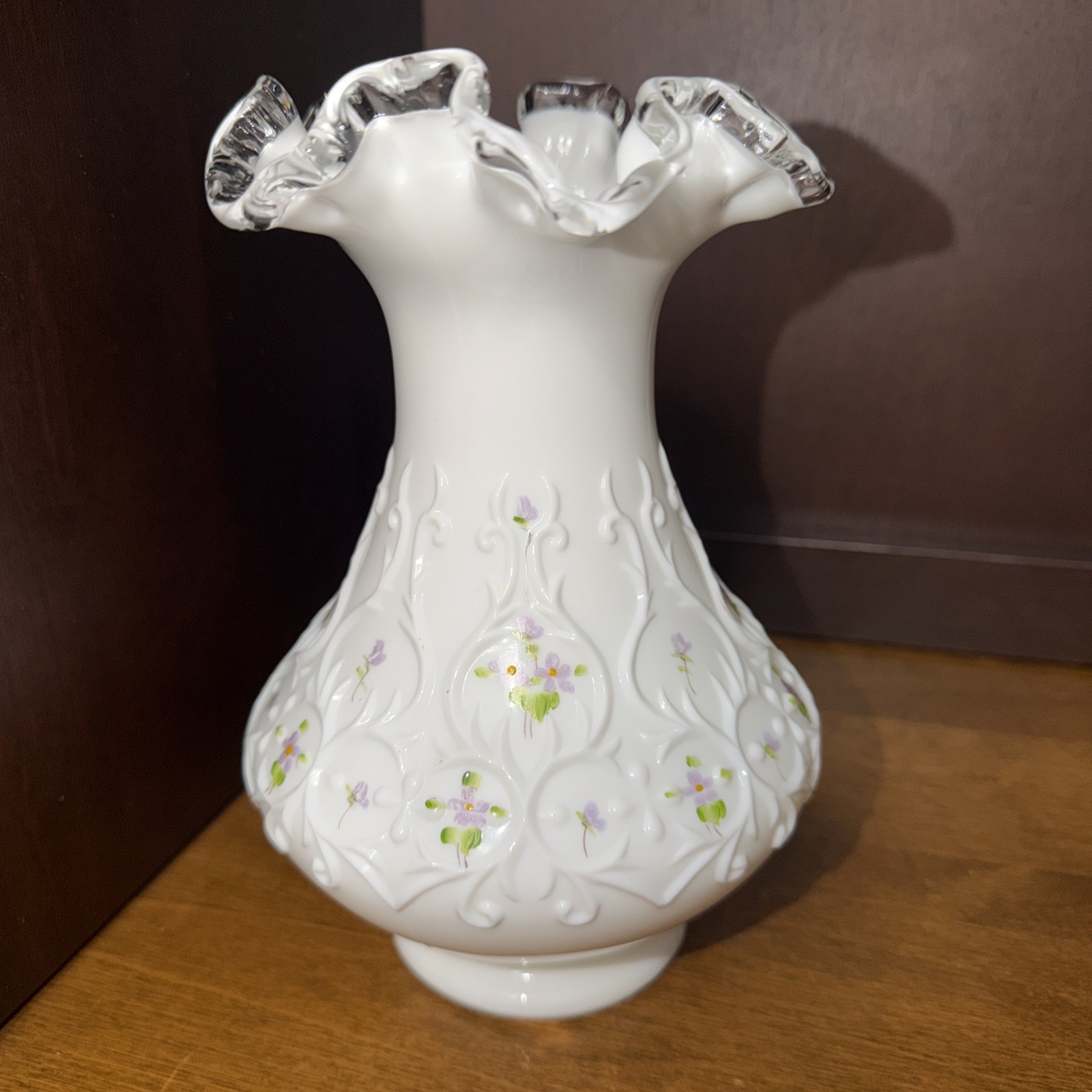 Fenton Silvercrest Spanish Lase Violets In The Snow Vase Artist Signed Vintage