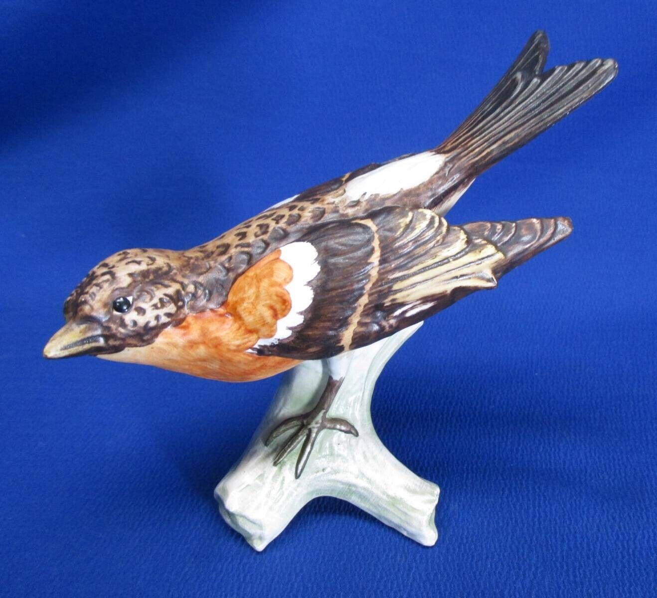 GOEBEL BRAMBLING PINSON BIRD FIGURINE cv 86 1967