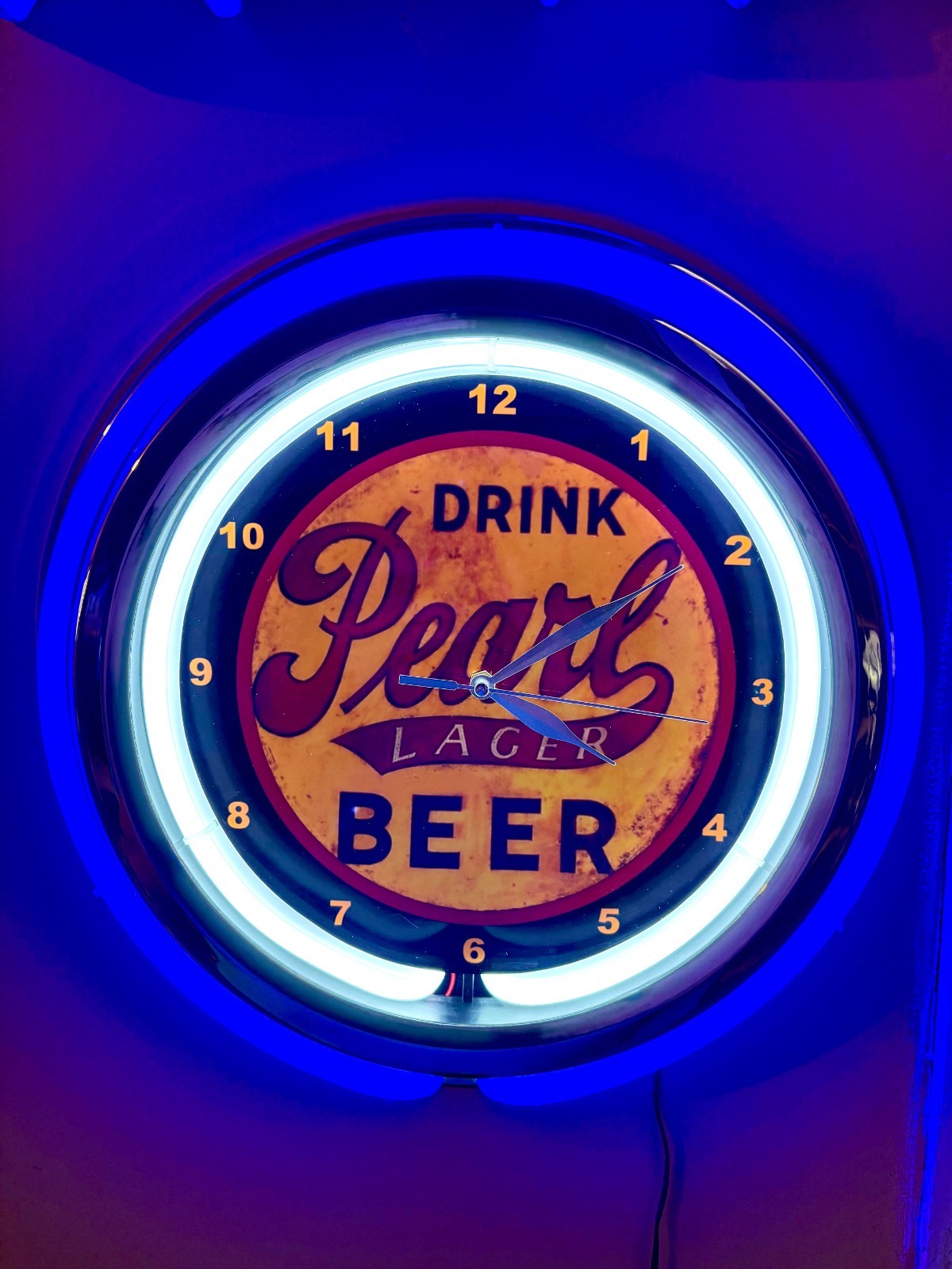 Pearl Lager Texas Beer Bar Man Cave Store Neon Style LED Clock Sign
