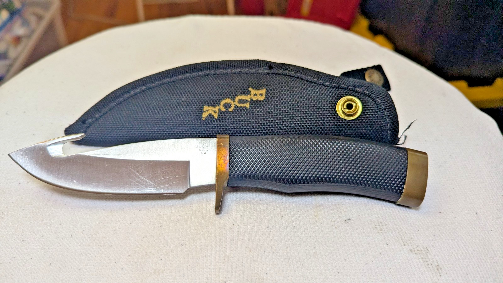 1996 Buck 691 Hunting Fixed Blade Knife w/ Gut Hook & Sheath***FREE SHIPPING***