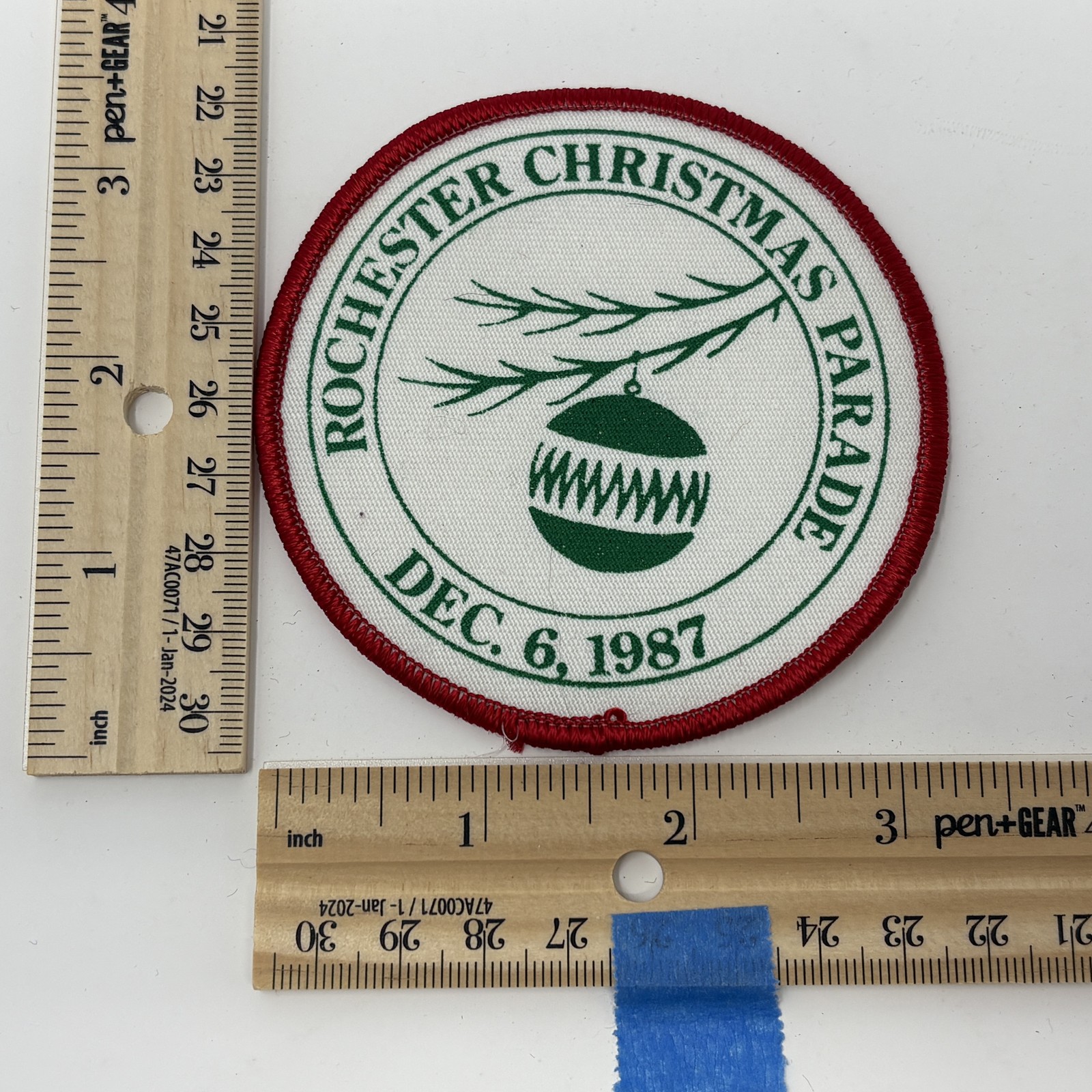 Vintage 1987 Rochester Michigan Christmas Parade Souvenir Patch Embroidered