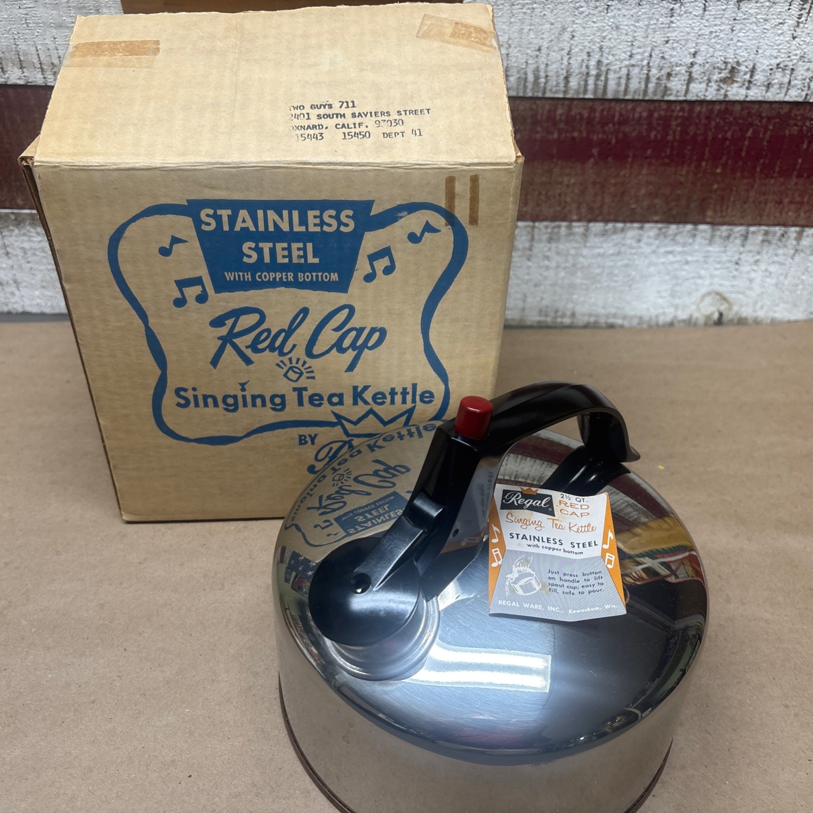 VINTAGE STAINLESS STEEL COPPER BOTTOM RED CAP REGAL WARE SINGING TEA KETTLE