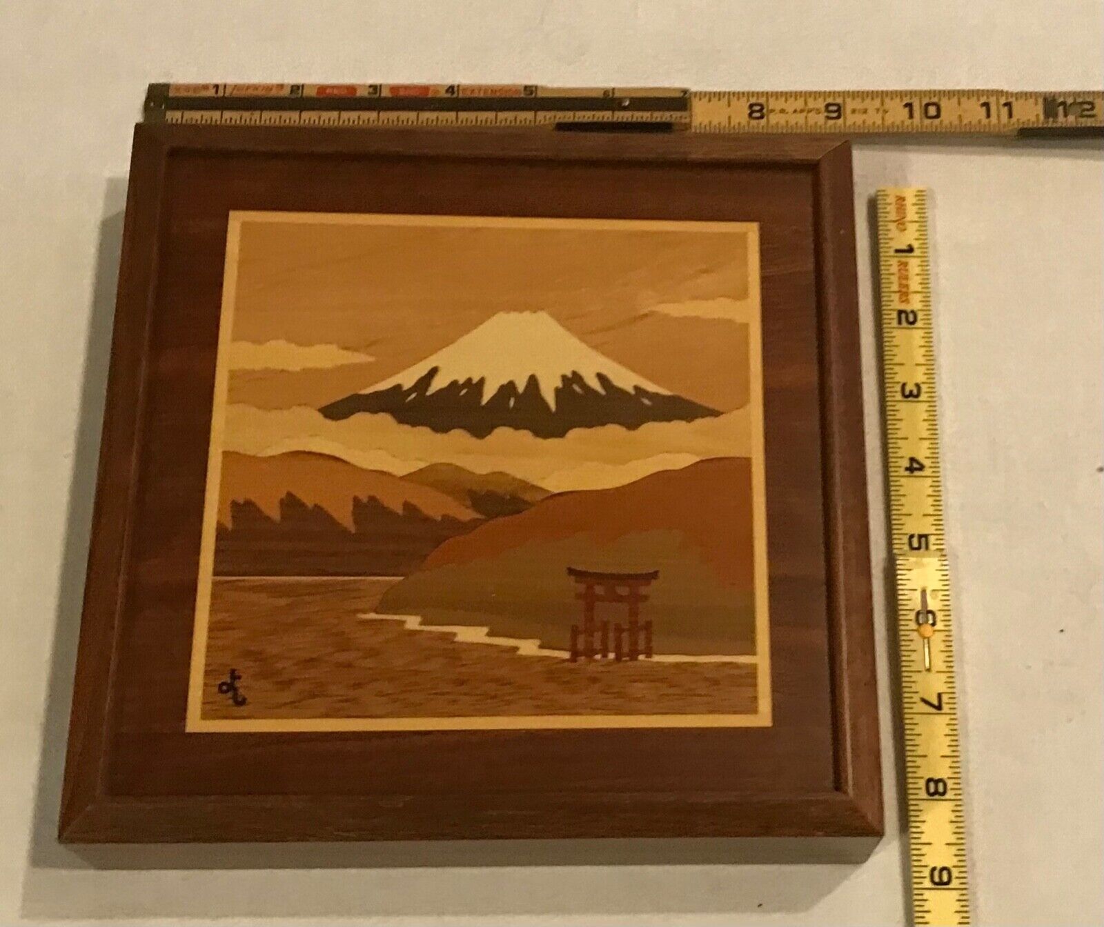 Beautiful Japanese Handcrafted Wood Inlaid Key Box - Wall Mount Brackets