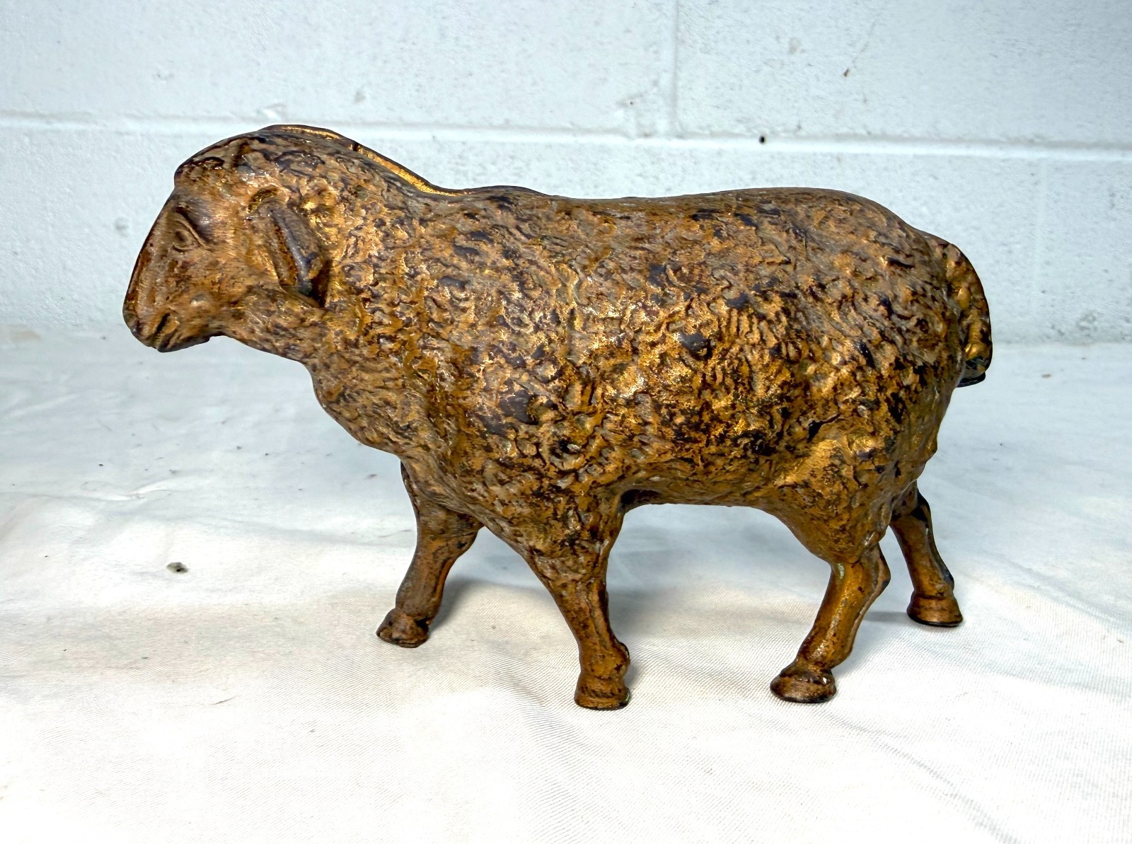 Antique early 1900\'s original Hubley Cast Iron sheep lamb Still Coin Bank