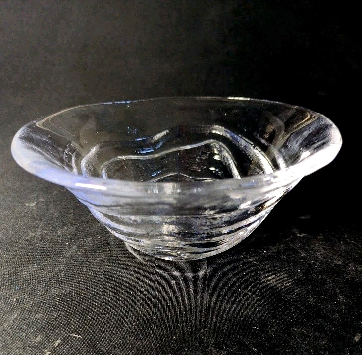 SIMON PEARCE THETFORD DESSERT BOWL, Art Glass, 6 1/4\ SIMON PEARCE THETFORD DESSERT BOWL, Art Glass, 6 1/4\