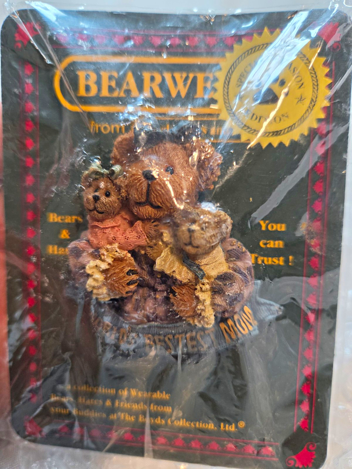 Vintage Boyds Bears Bearwear Pin Momma Caresalot Scoots Toots 82528 Open Box