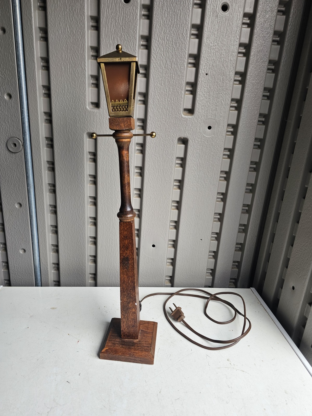Simpich Lantern Table Lamp Wood Metal Brown Gold Corded Vintage Carolers 19” Simpich Lantern Table Lamp Wood Metal Brown Gold Corded Vintage Carolers 19”