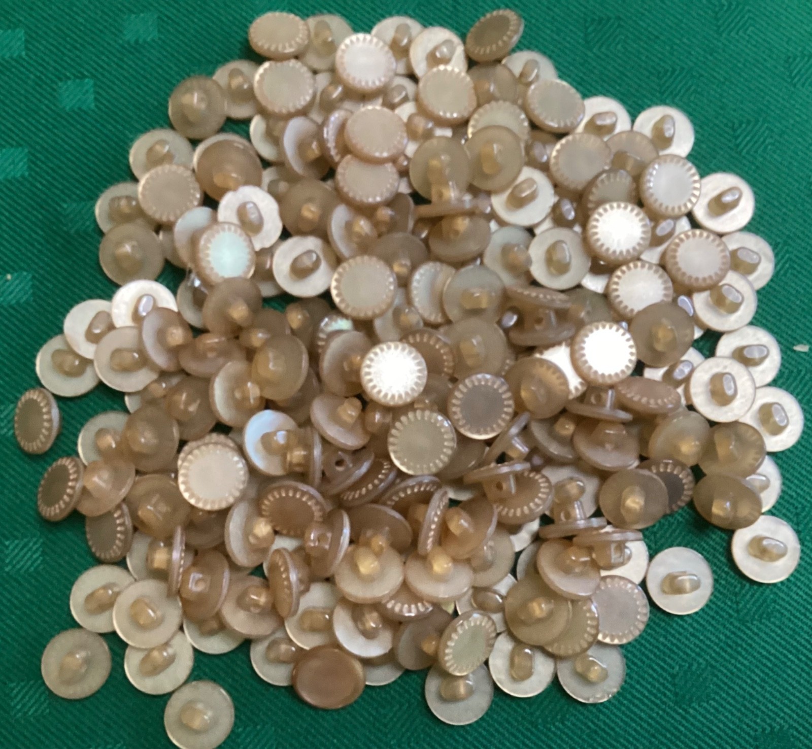 (200) Vtg.-BEIGE-3/8”-PEARL SHANK BUTTONS-Sewing~Button Lovers-Jewelry