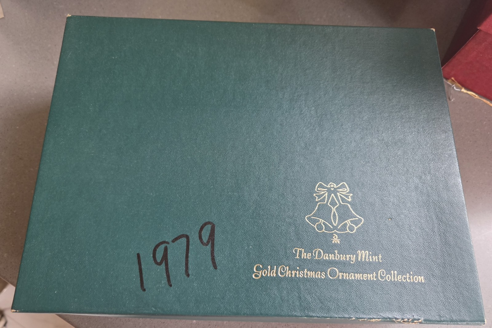 Danbury Mint 1979 Gold Christmas Ornament Collection 12 Piece Set with Box