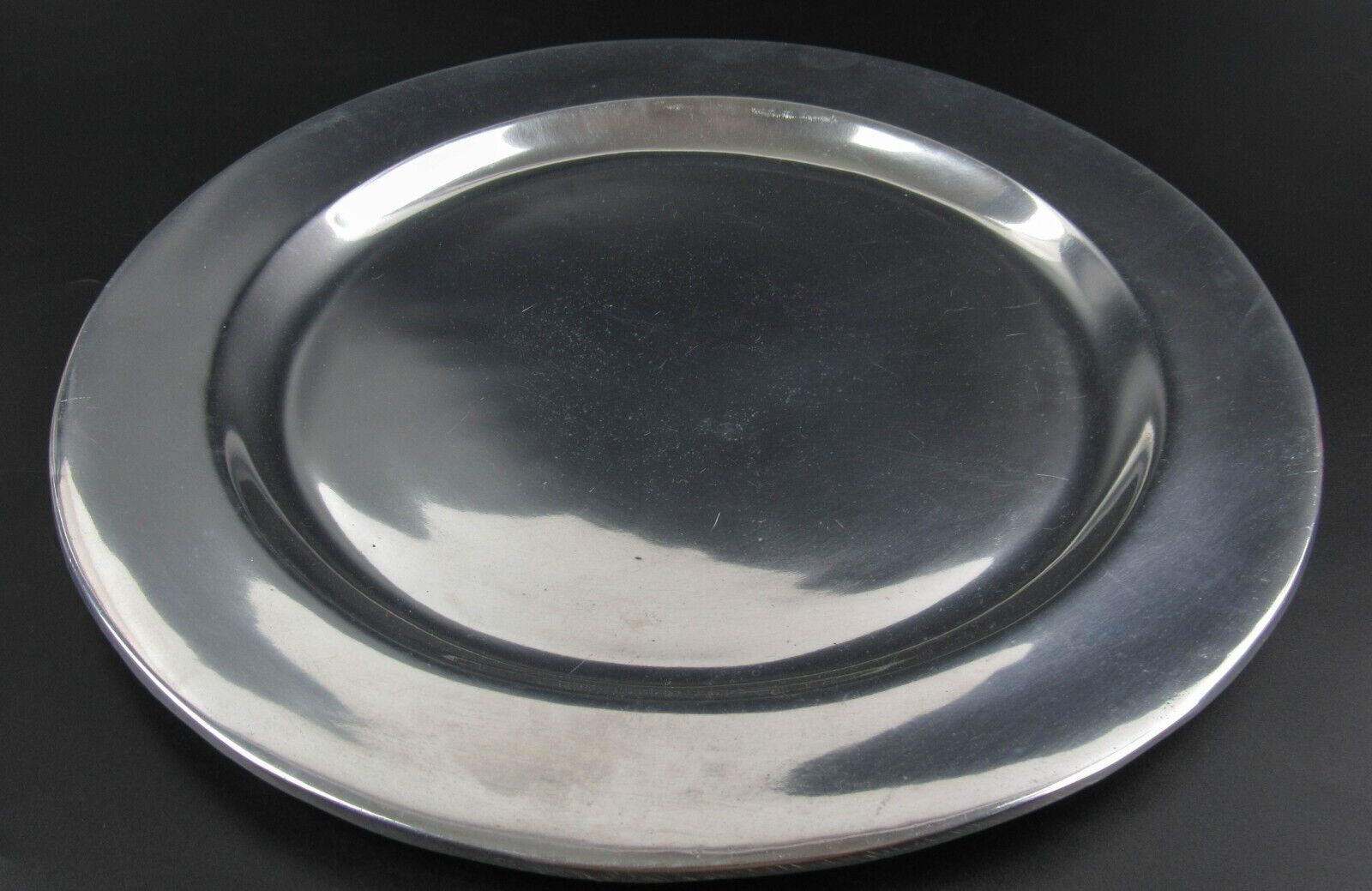 Vintage Pewter Wilton RWP Large Plate 14.5 Inch Dinner Serving Ware