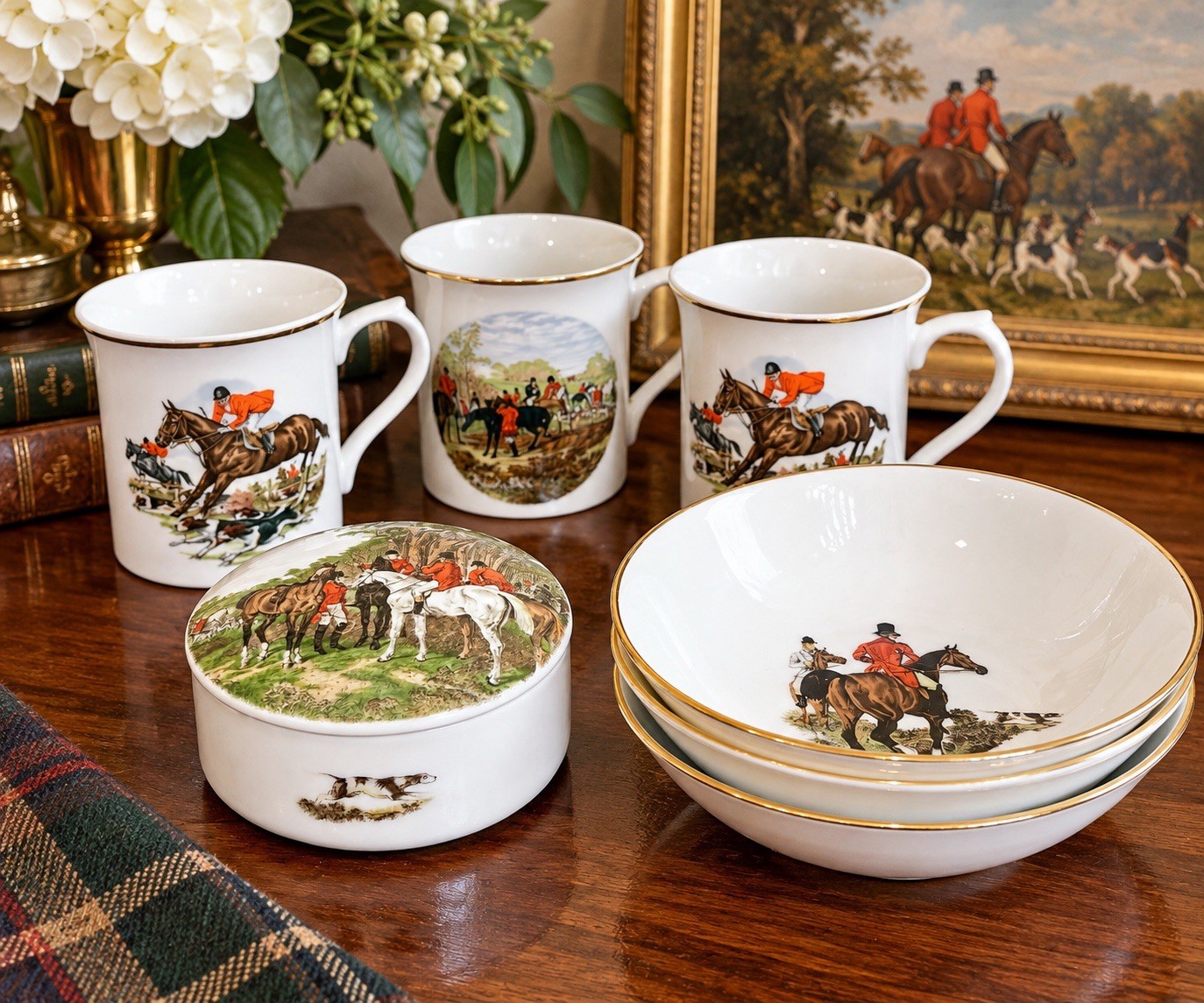 The Huntsman Fox Hunt Equestrian China 7 Pc Set Mugs Bowls Trinket Box English