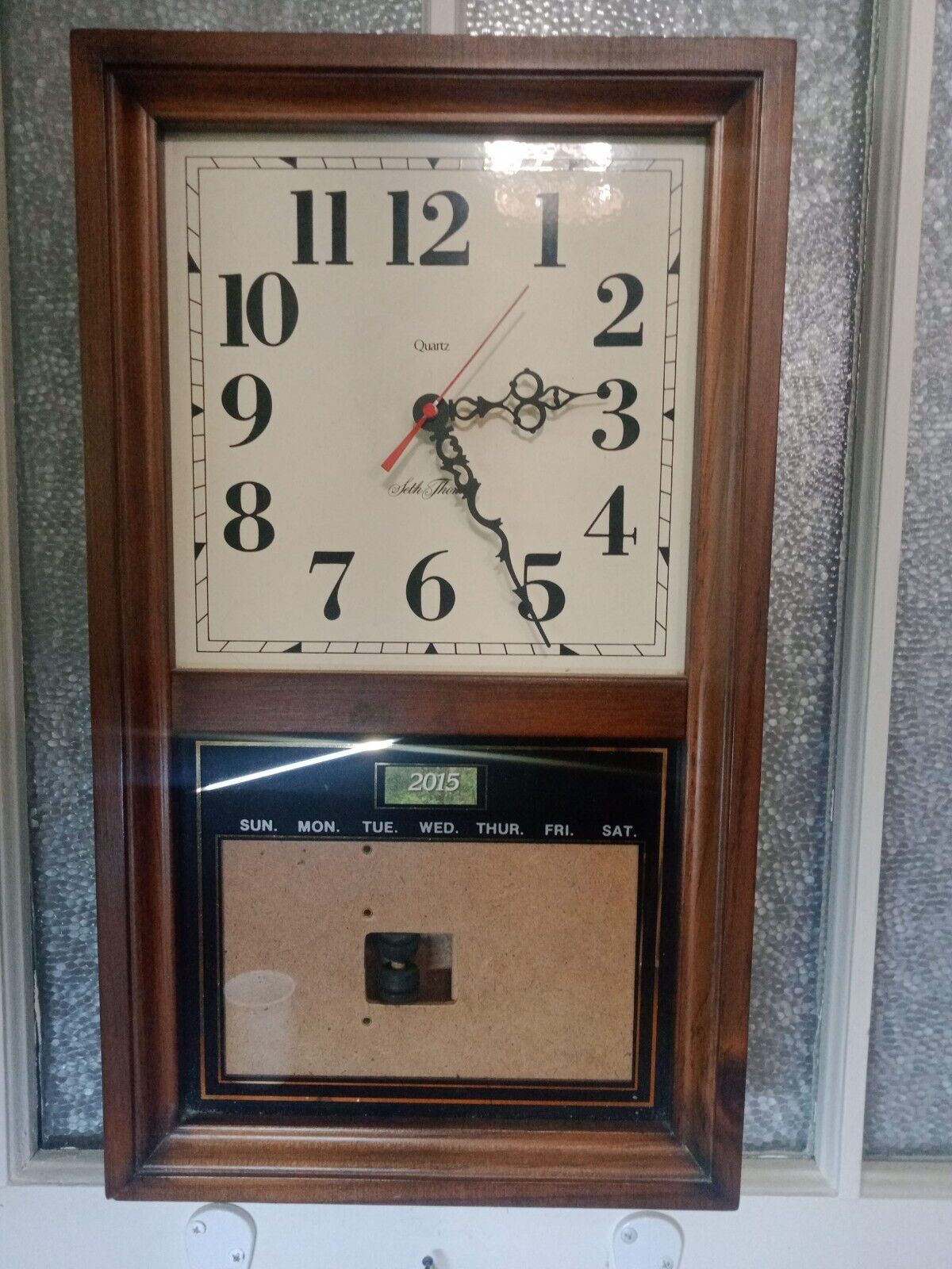 Vintage Seth Thomas Calendar Clock #2208 Qtz.  Pine Calendar (Needs Some Repair)