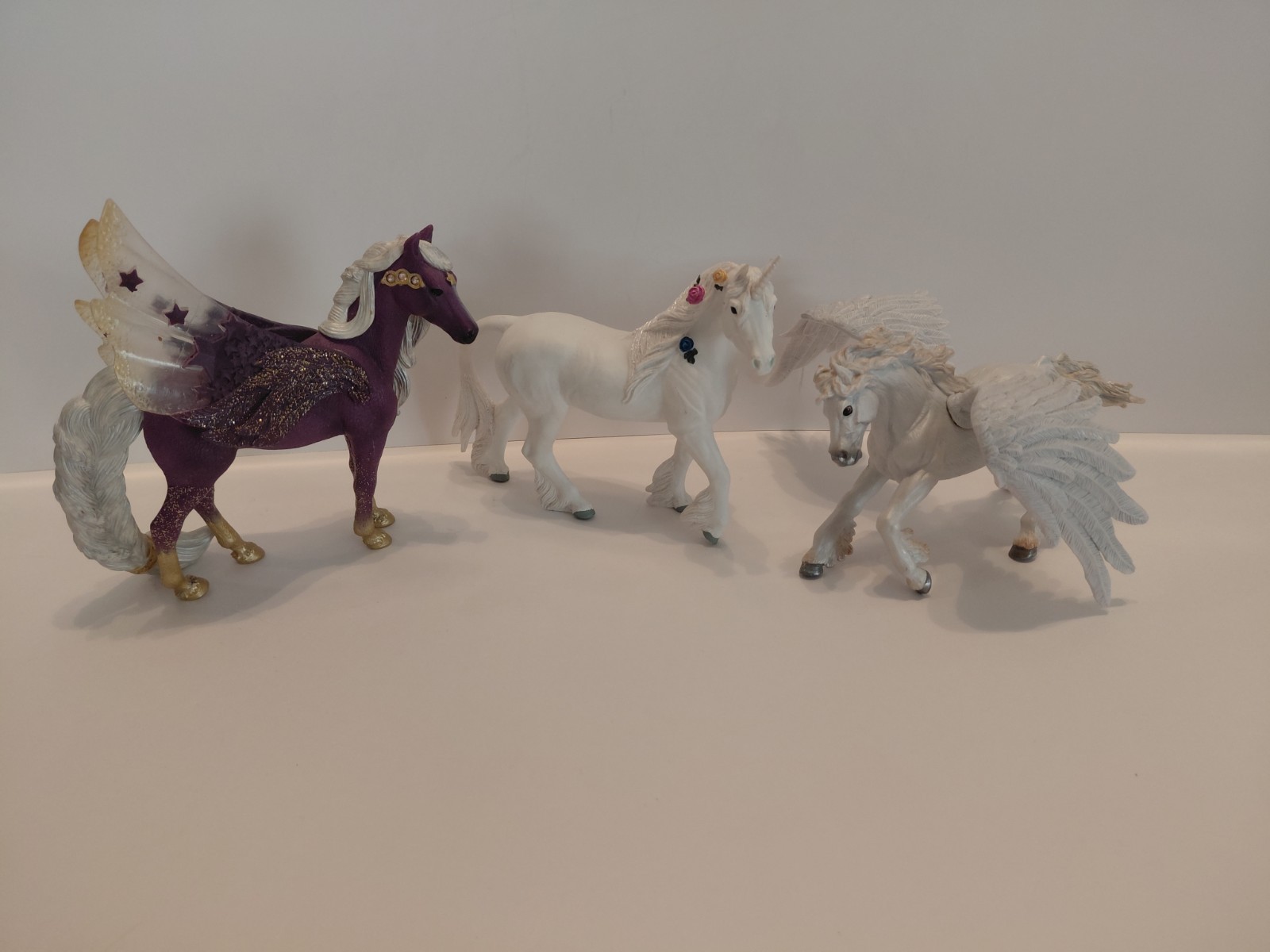 Schleich Am Limes 69 Pegasis & 2008 Safari Unicorn & 2007 Pegasus Lot Of 3