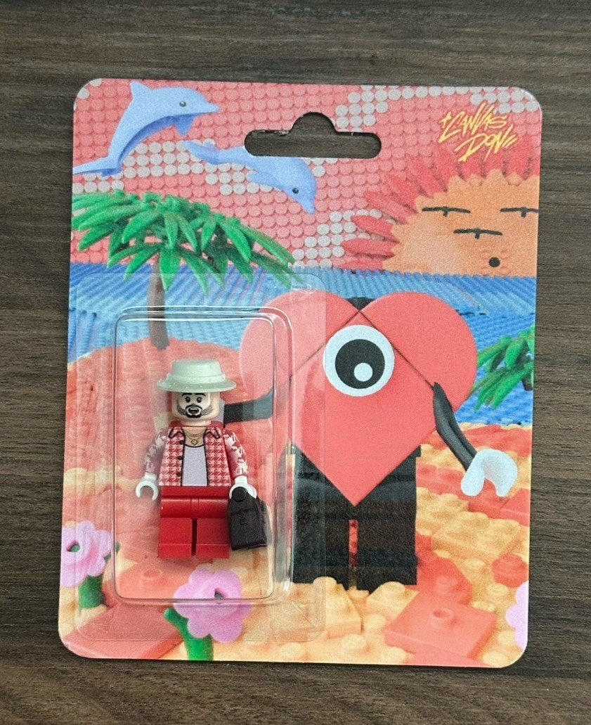 The Canvas Don Bad Bunny Un Verano Minifigure Figure Authentic NEW IN HAND