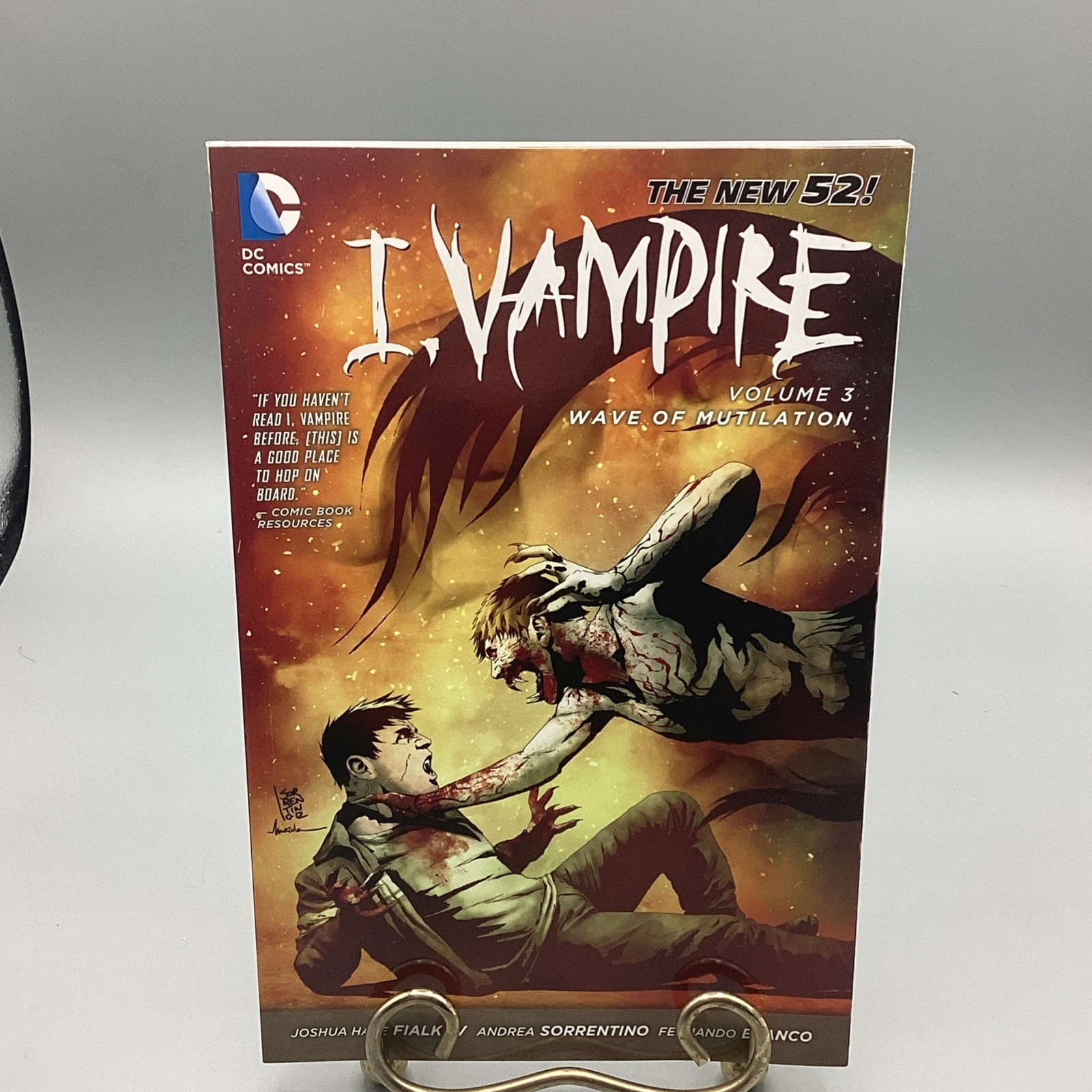 I, Vampire #3 (DC Comics December 2013)-Graphic Novel I, Vampire #3 (DC Comics December 2013)-Graphic Novel