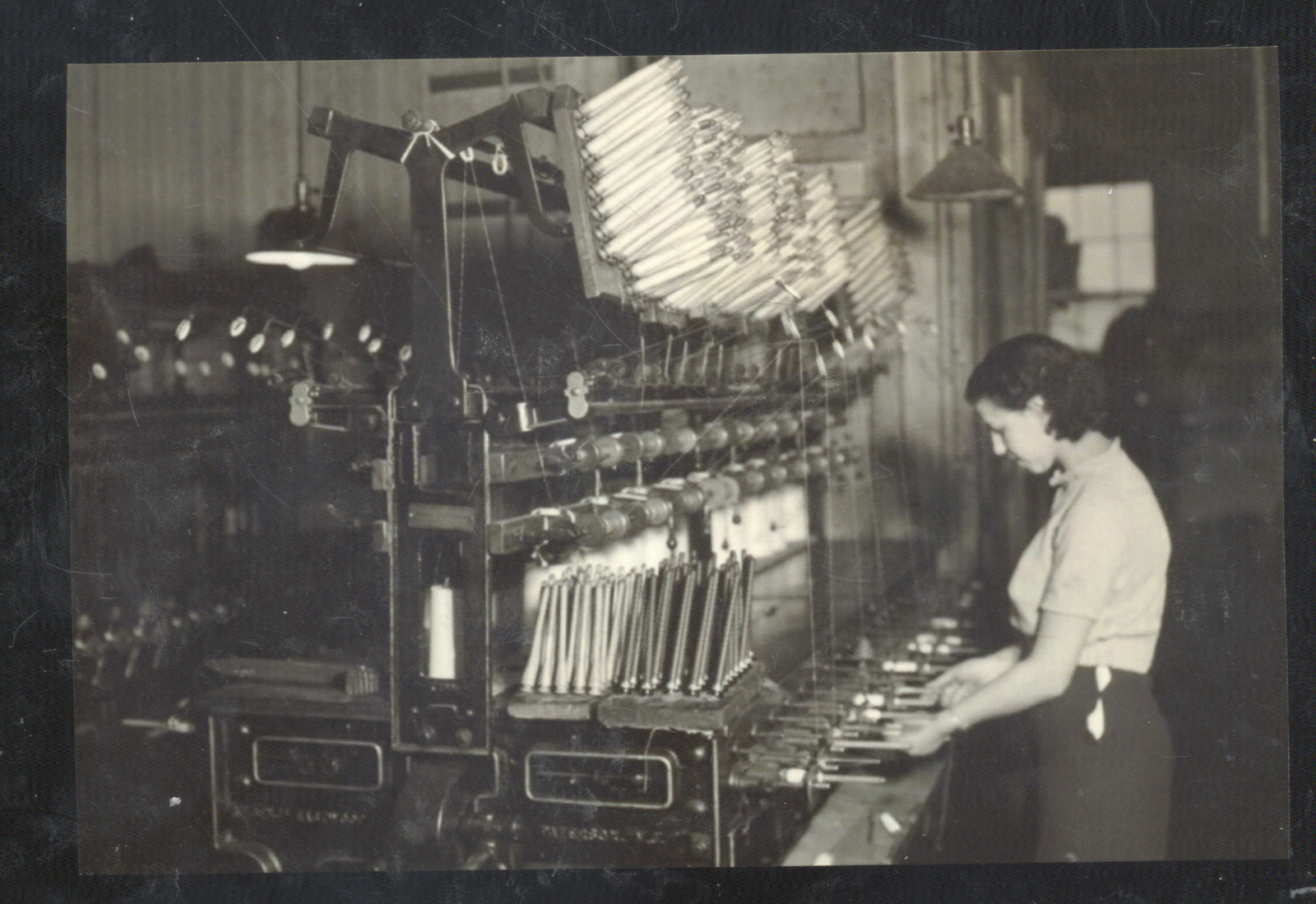 REAL PHOTO PATERSON NEW JERSEY QUILTING WOMAN 1930 N.J. POSTCARD COPY