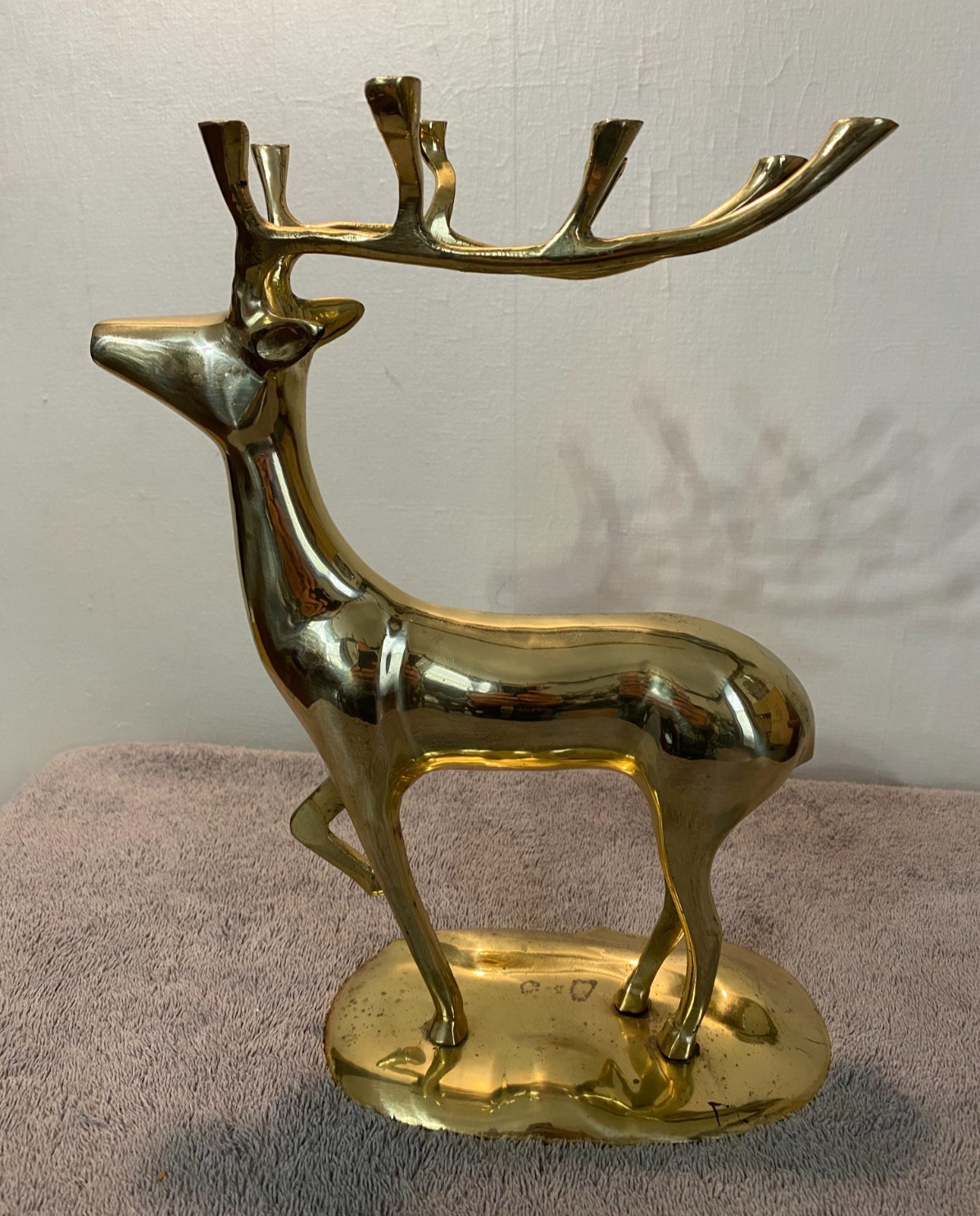 VINTAGE LARGE BRASS REINDEER FIGURINE STAG DEER 12.25\