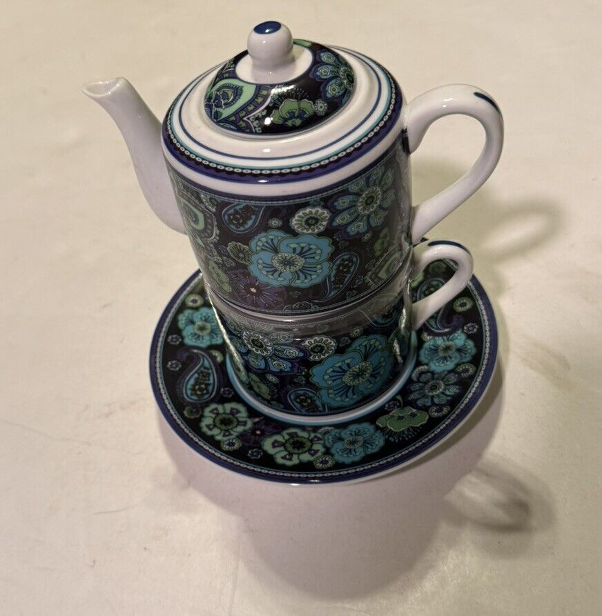 Vera Bradley “Blue Rhapsody “ Ceramic Tea Pot Cup And Saucer Set