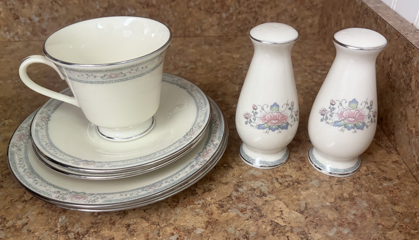 Lenox USA Cosmopolitan Collection “ Charleston”  Cup, Saucers, Plates & S&P