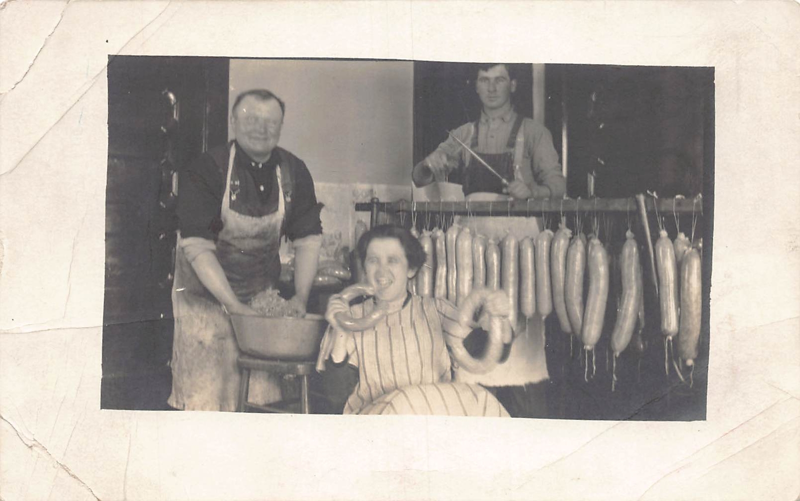 J86/ Interesting RPPC Postcard c1910 Sausage Meat Market Comic Butcher 503