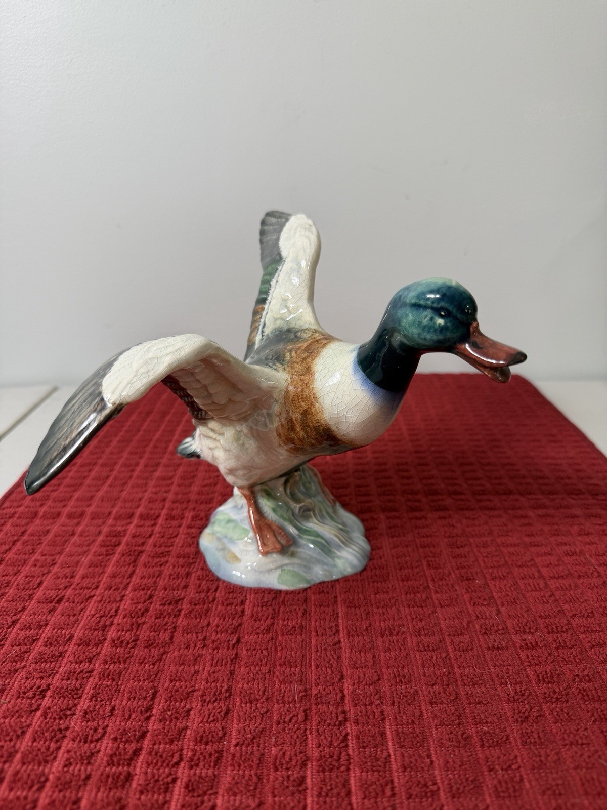 Vtg BESWICK ENGLAND  Pottery Ceramic Duck Figurine  # 995- NO Chips Or Repairs