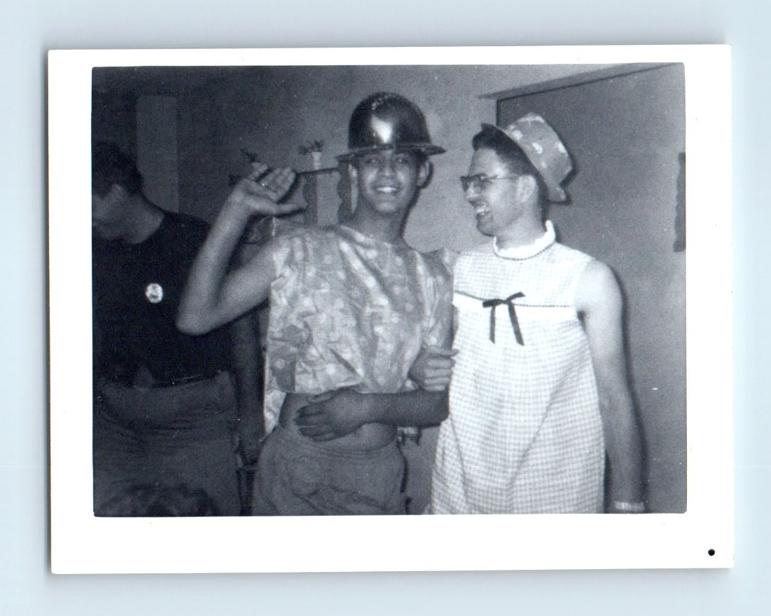 Old Vintage Photo AFFECTIONATE MEN COSTUME PARTY GAY INTEREST SNAPSHOT PIC