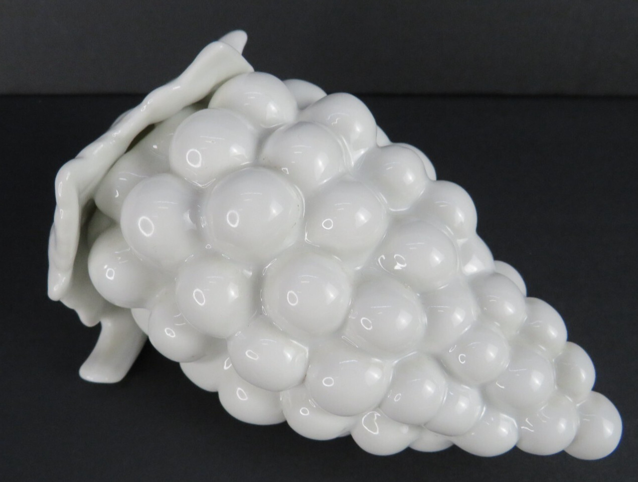 Vintage Ceramic White Grape Cluster Stick & Leaf 5.5in Unmarked