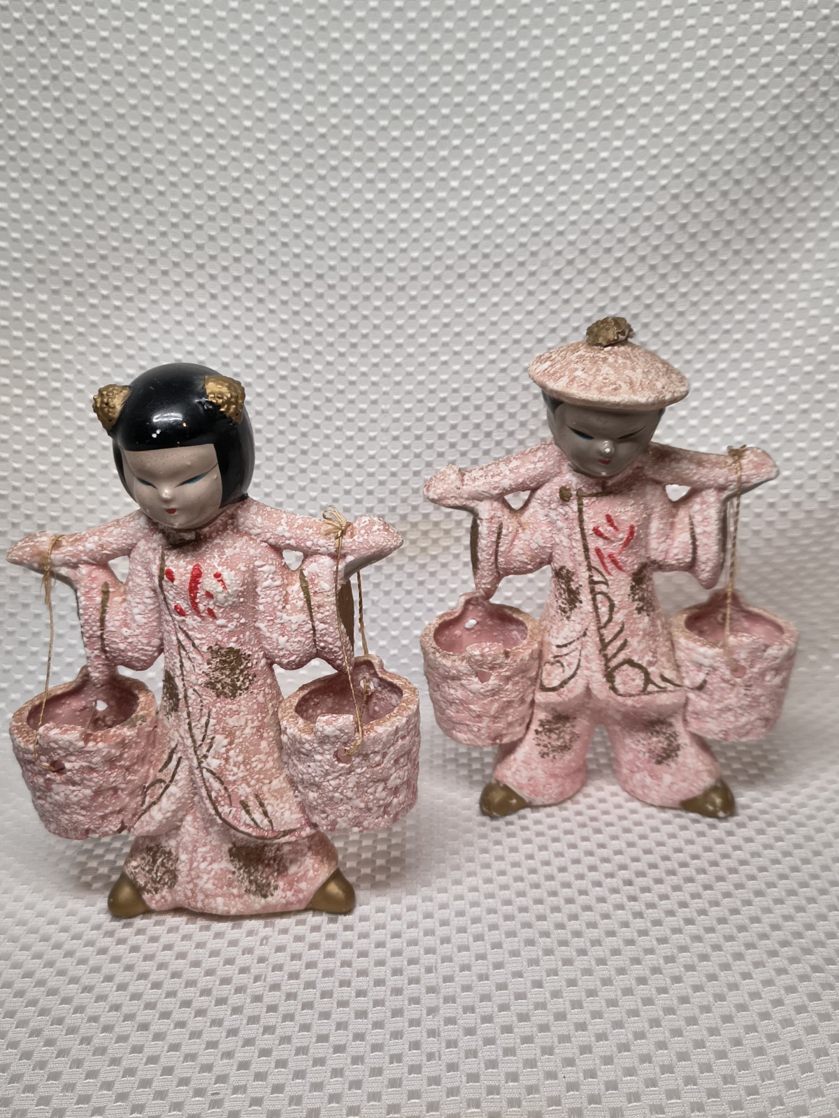 Vintage Tilso Japan Asian Water Carrier Figurine Pair Pink Spatter Spaghetti Set