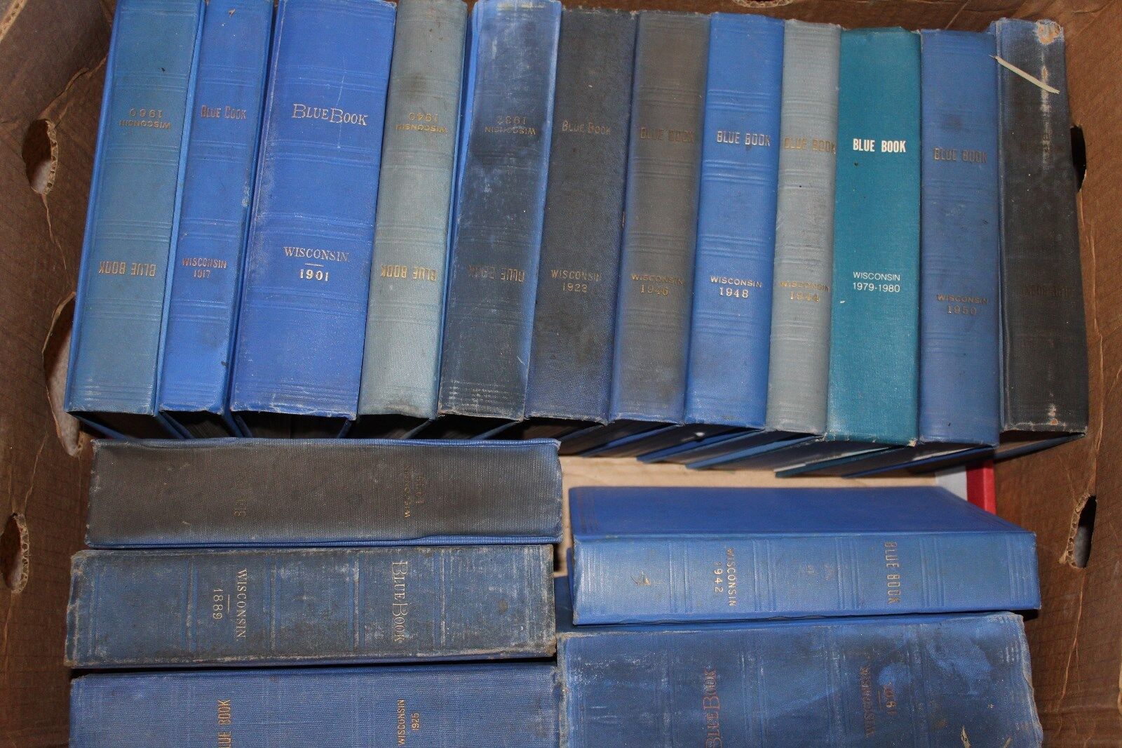 8pc BLUE BOOK Wisconsin LOT 1901 1925 1940 1942 1944 1960 1979-80