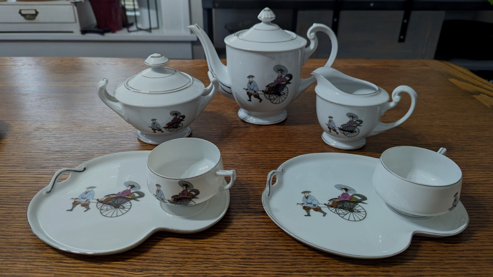 Vintage Hakusan&Arita Japan Fine China 9 Piece Set  Teapot, Sugar, Creamer, Cups