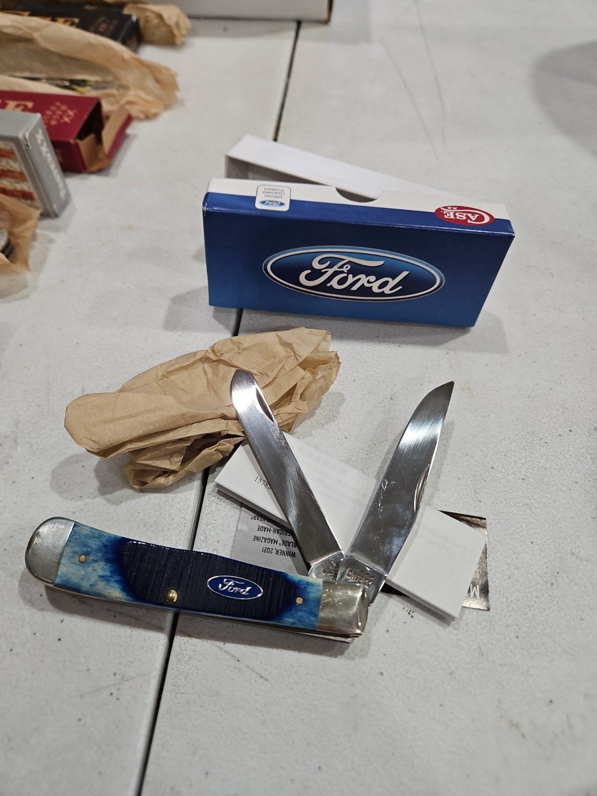 CASEXX #14301 FORD BLUE BONE SAWCUT JIG TRAPPER SS -  Included 🇺🇸