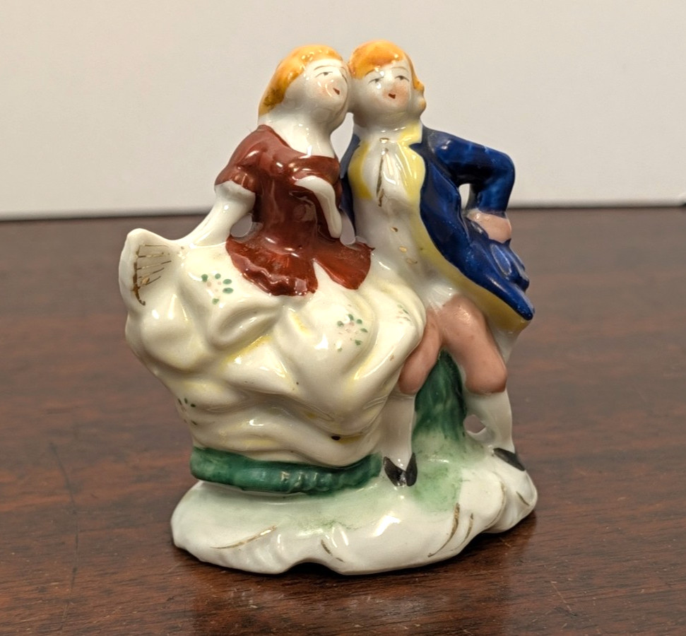 Vintage Occupied Japan Porcelain Courting Couple Figurine Hand Painted 4in