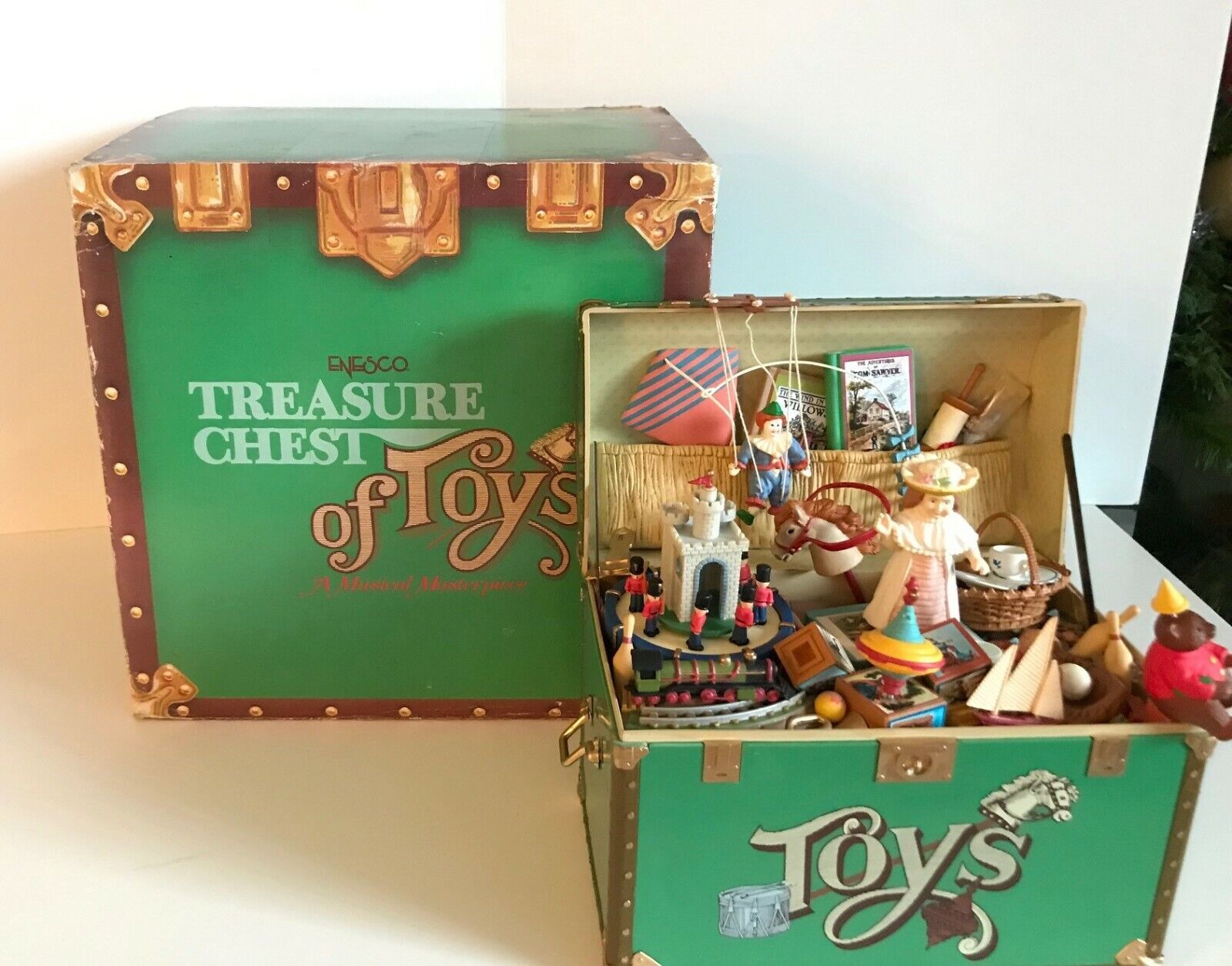 Enesco ‘Treasure Chest of Toys’ Animated Music Box with box: plays Toy Symphony