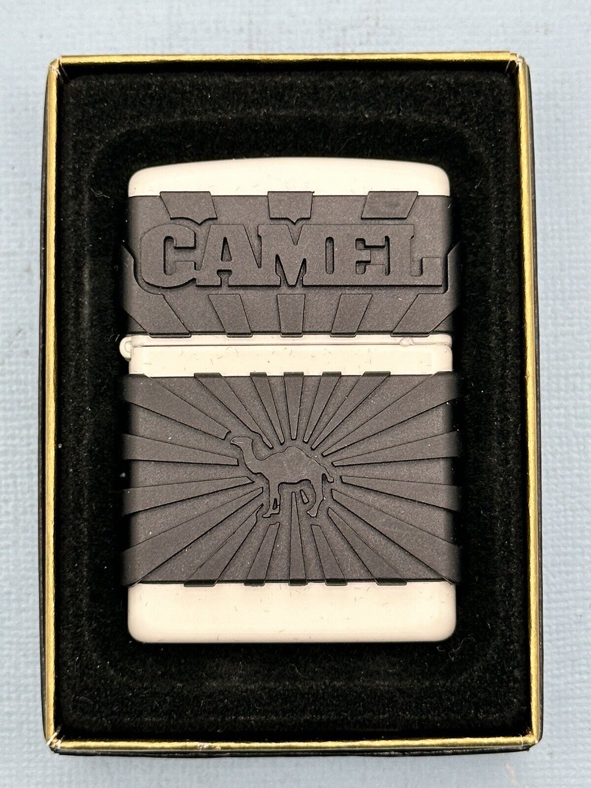 Vintage 1999 Camel Black Zip Guard White Matte Zippo Lighter NEW Rare