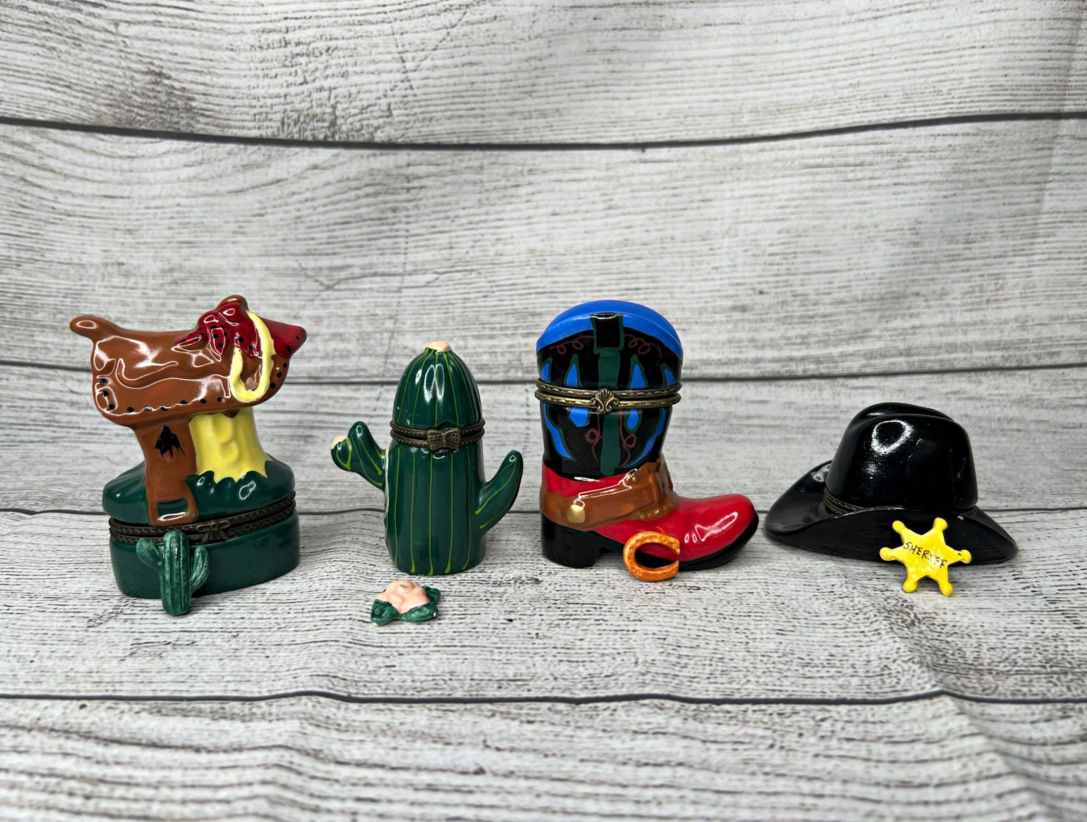 VTG PHB Style Trinket Box Lot Western Theme Porcelain Hinged Box w/ Trinkets VTG PHB Style Trinket Box Lot Western Theme Porcelain Hinged Box w/ Trinkets