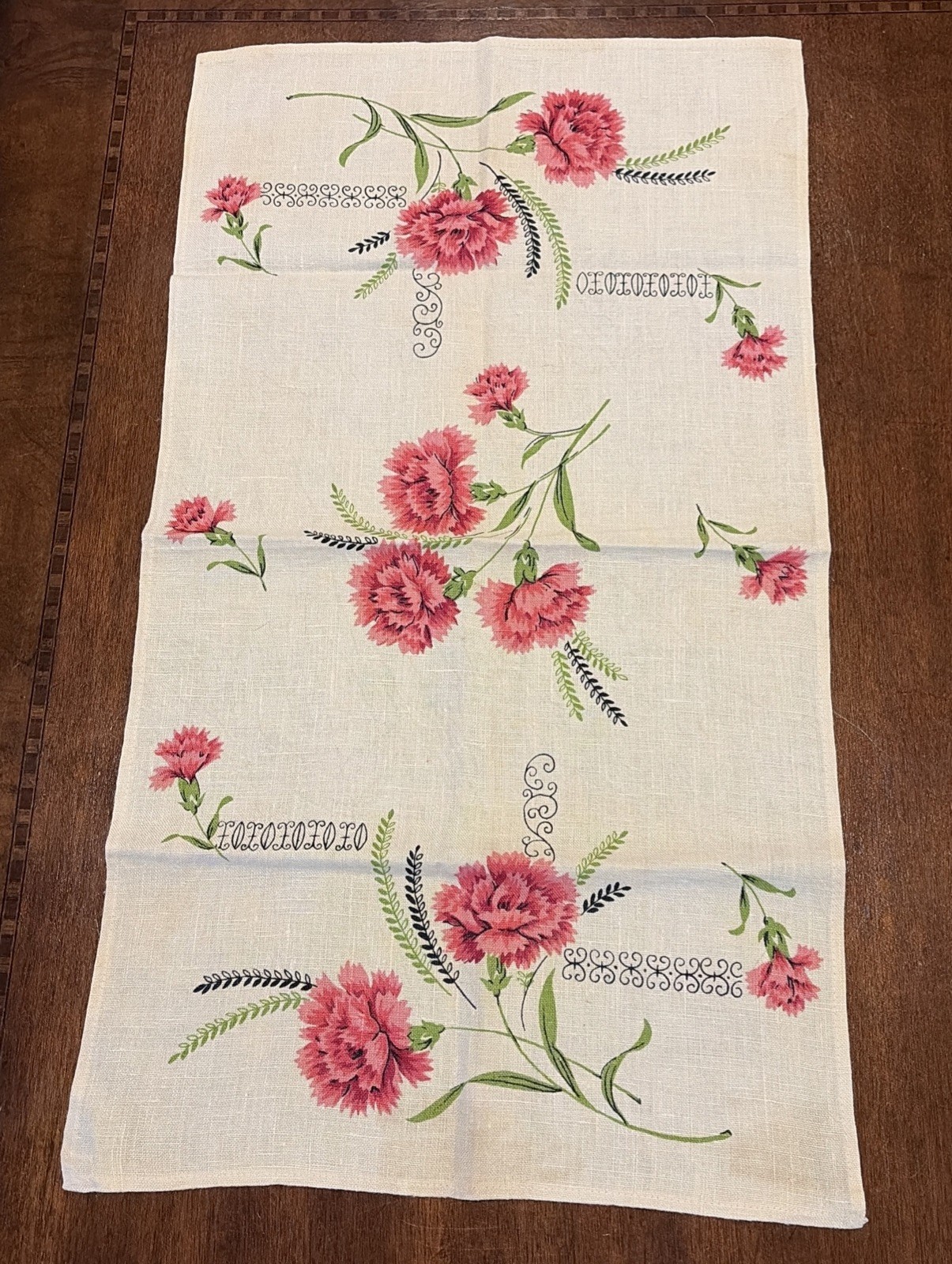 Vintage Linen Tea Towel 1960s Pink Carnations Vintage Linen Tea Towel 1960s Pink Carnations