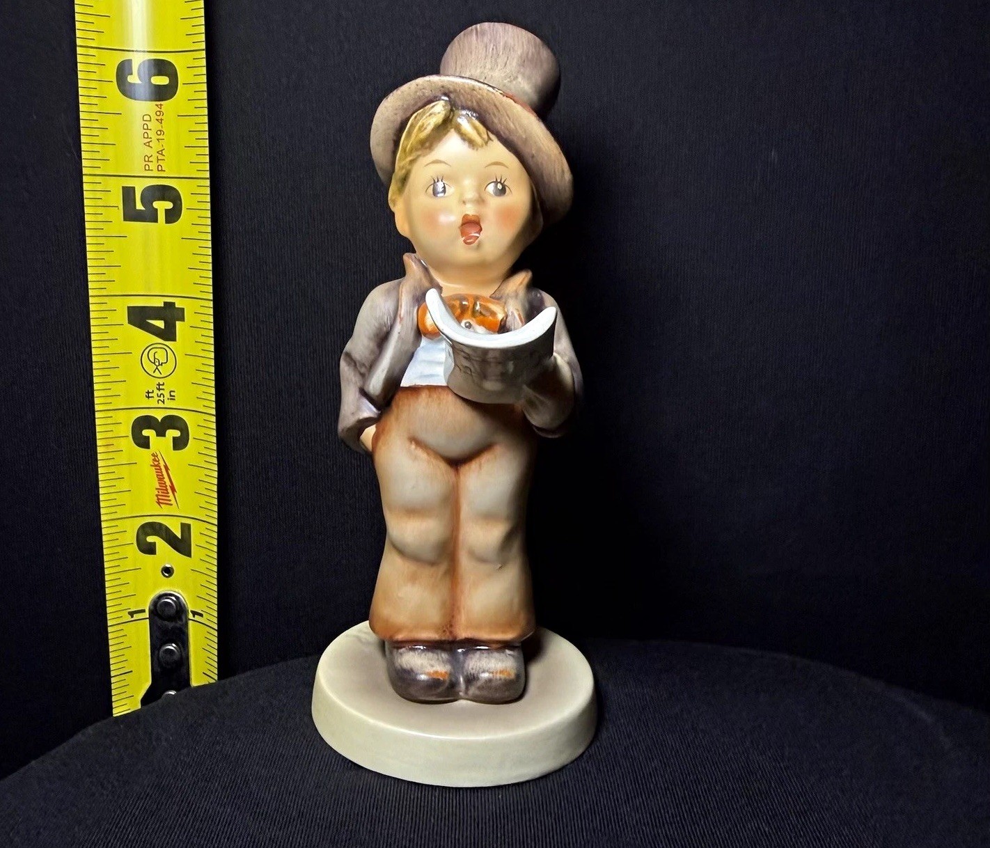 Goebel Hummel “Street Singer” Porcelain Hand Painted Figurine 5 in 1950s TMK3