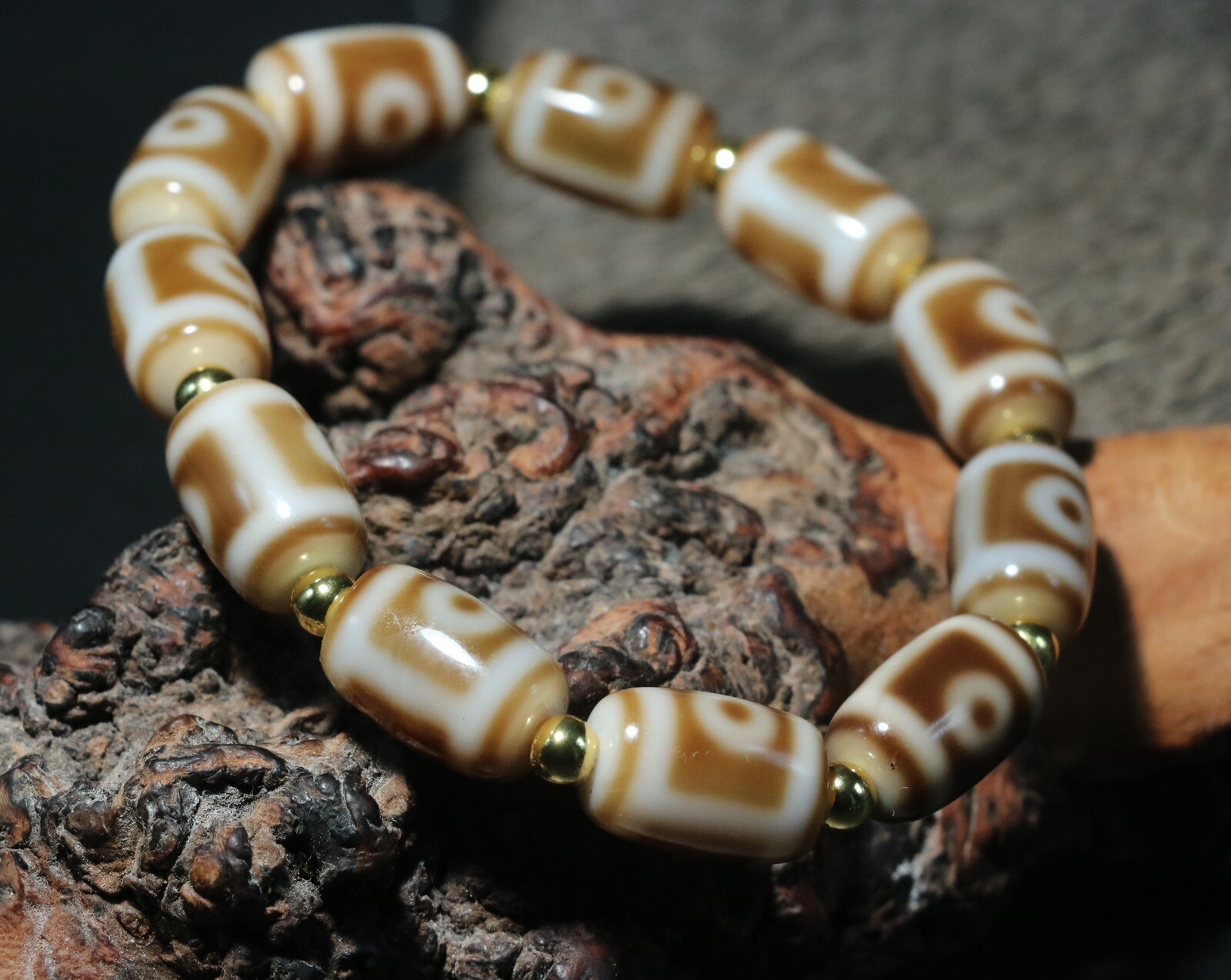 Energy Tibetan old Agate Fold Line 2 Eyed Bucket Sh dZi Bead Amulet Bracelet 5A+