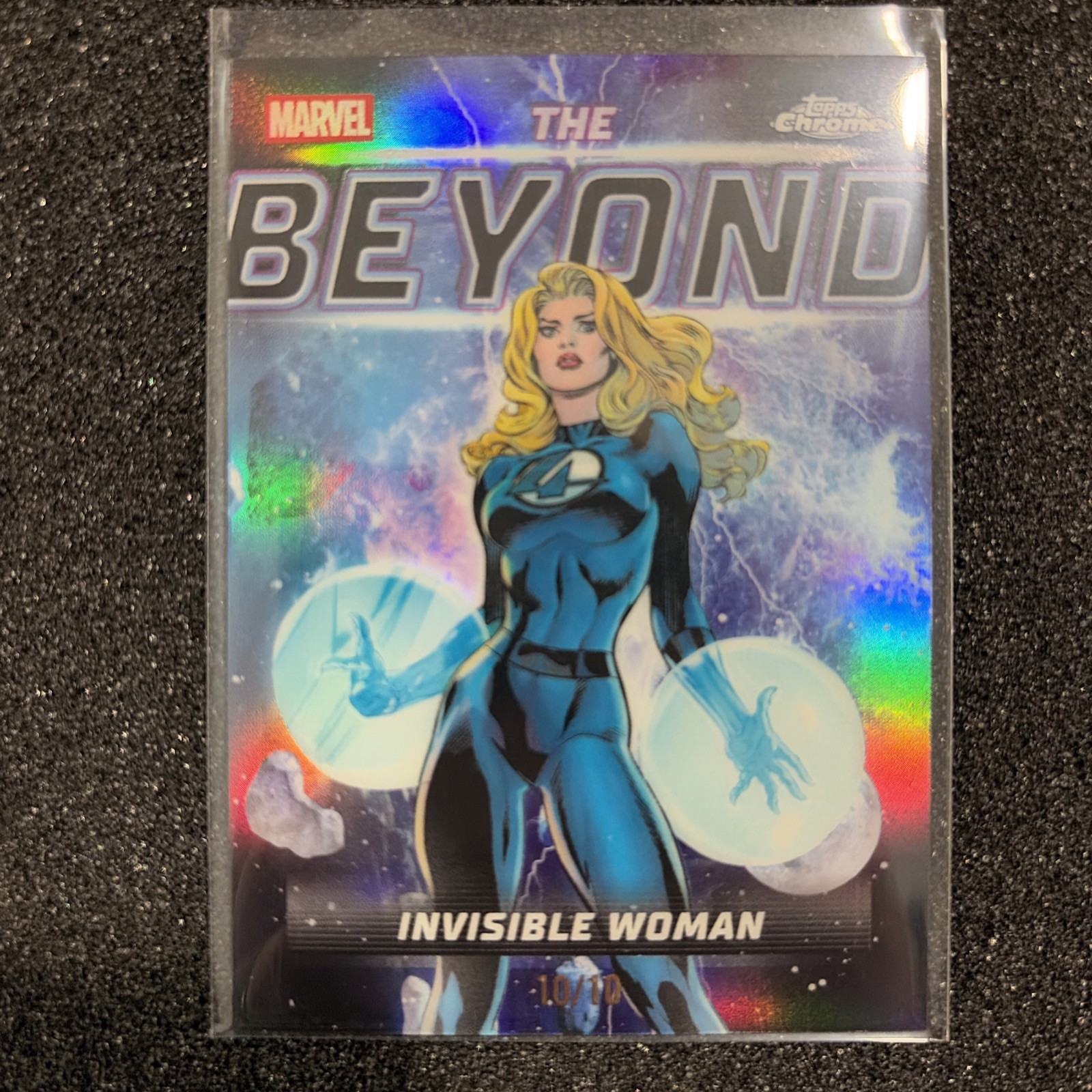 Topps Chrome Marvel Invisible Woman The Beyond 10/10 BOOKEND Black