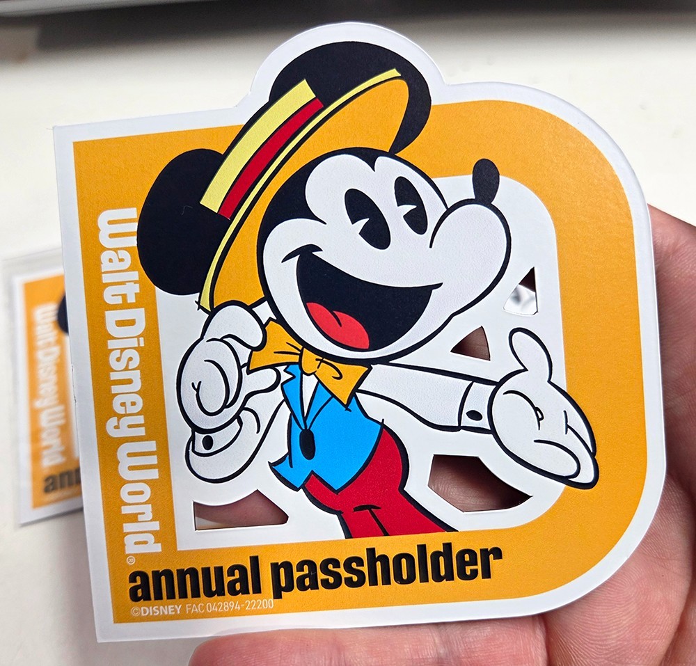 *Aftermarket* Walt Disney Dapper Mickey Annual Passholder Magnet *Aftermarket*