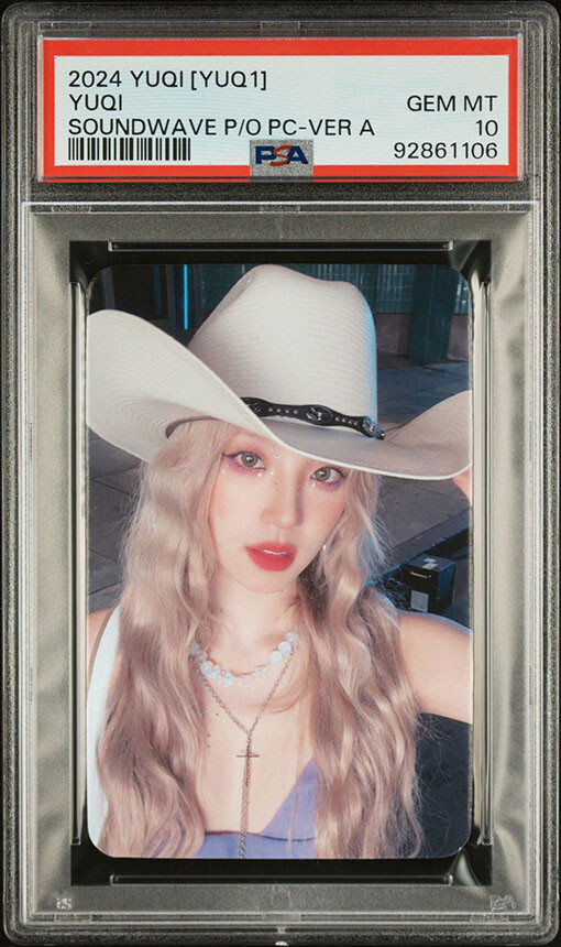YUQI (YUG1) OF (G)I-DLE SOUNDWAVE PREORDER VERSION A GEM MINT PSA 10 YUQI (YUG1) OF (G)I-DLE SOUNDWAVE PREORDER VERSION A GEM MINT PSA 10