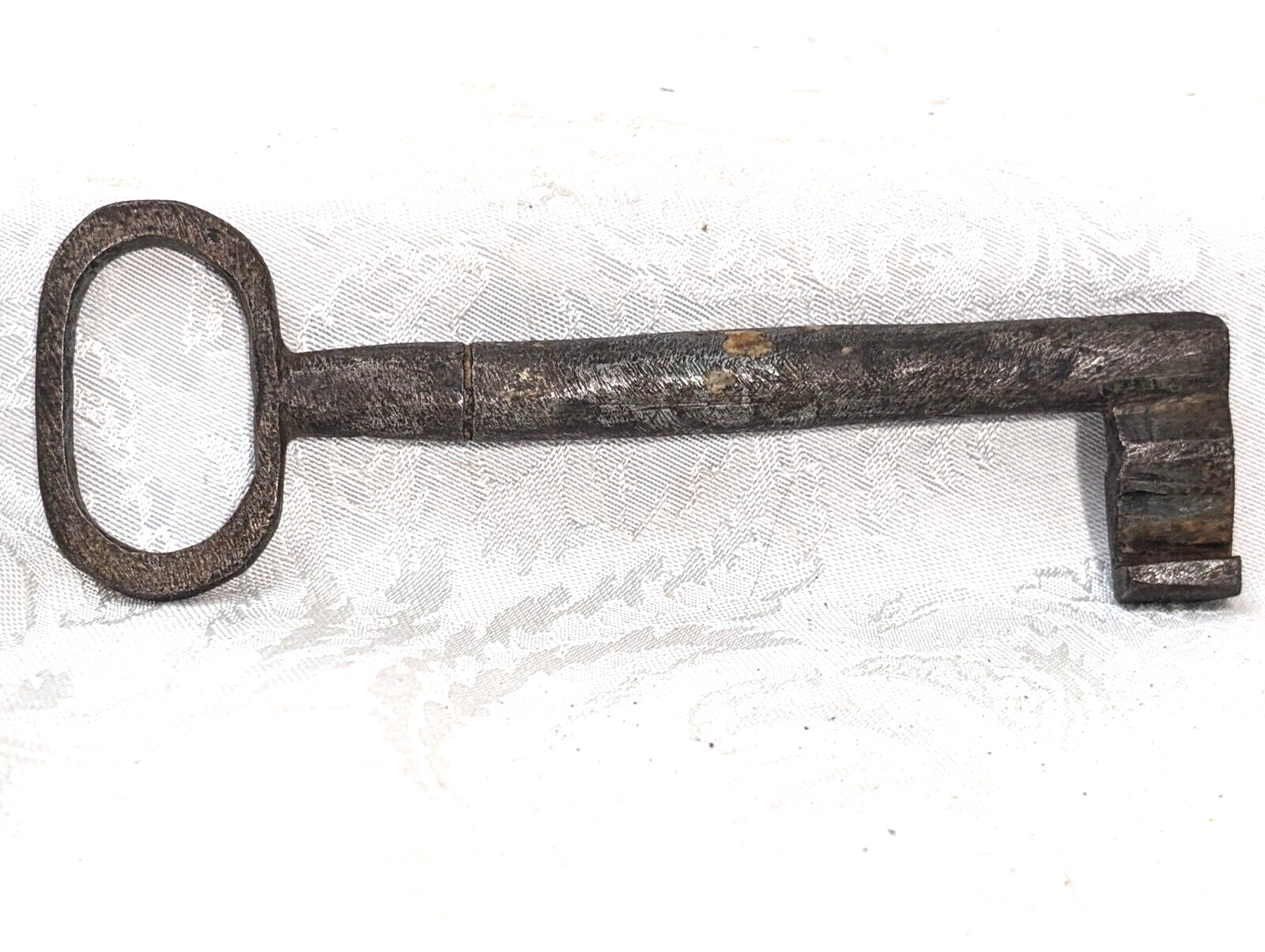 Large Heavy 5.5 Inch Cast Iron Skeleton Key Late 1800\'s