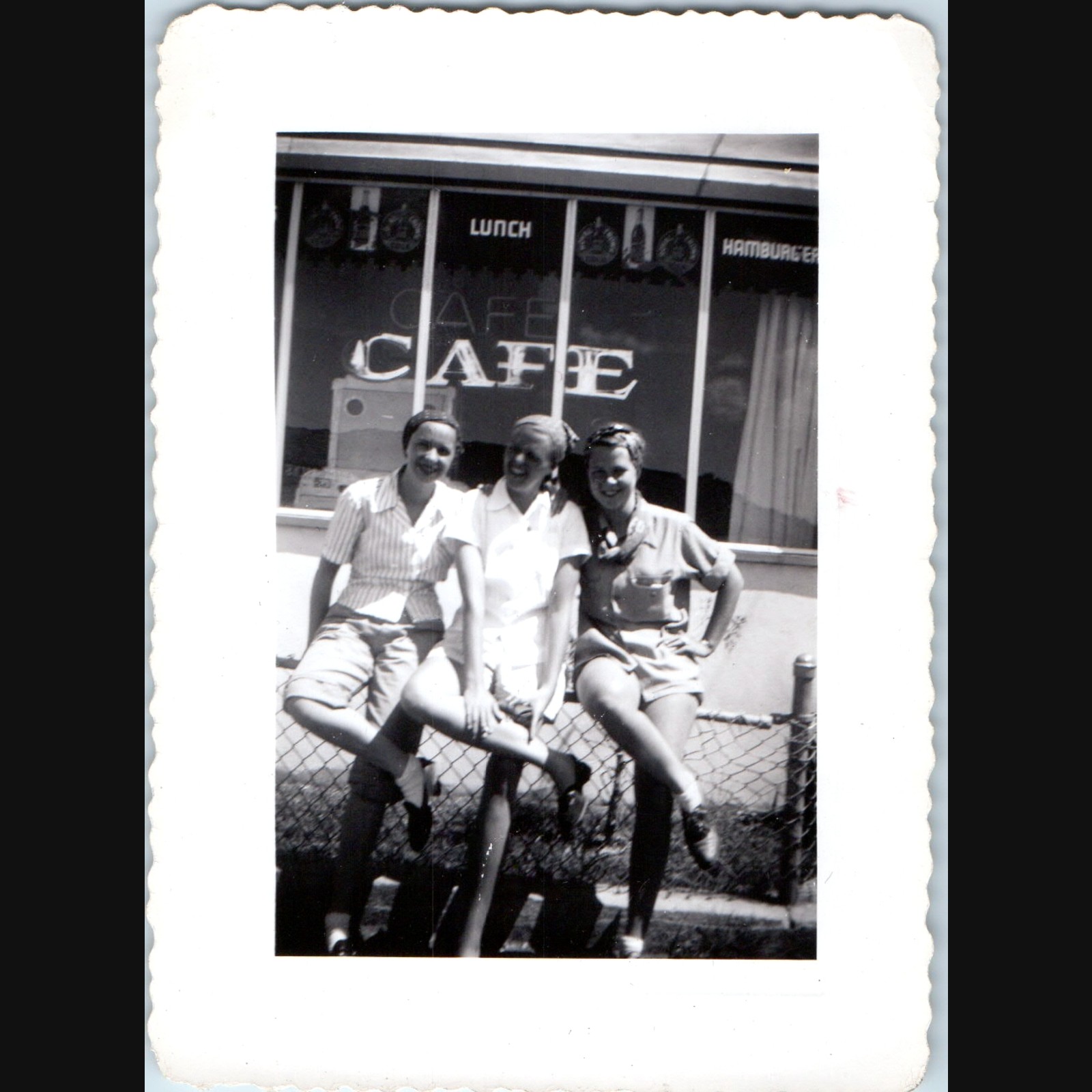 c1940s Cute Women Cafe Storefront Window Sign Diner Hamburger Fashion Photo 4\