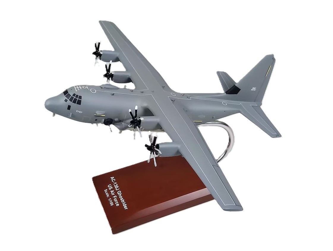 USAF Lockheed Martin AC-130J Ghostrider Gunship Desk Top Model 1/100 SC Airplane