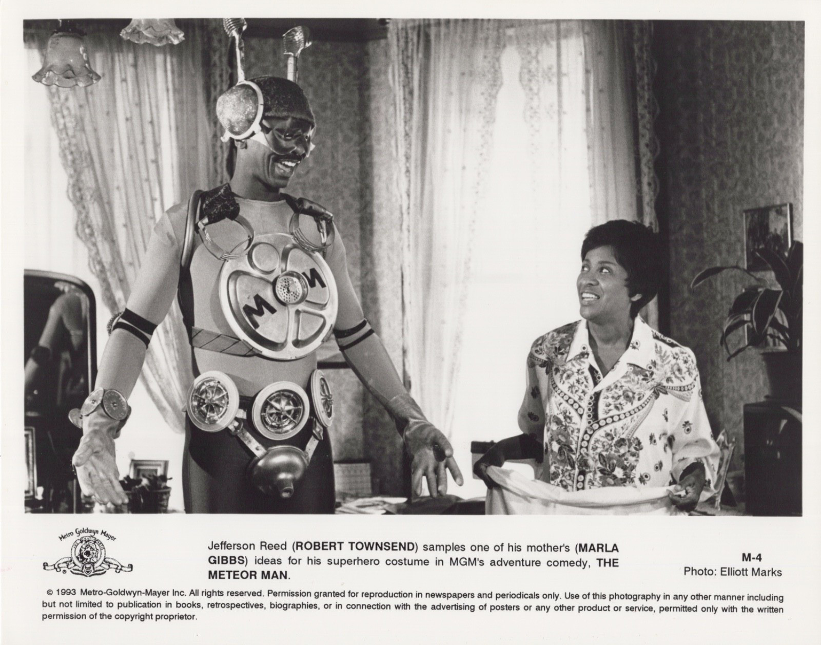 The Meteor Man Robert Townsend Marla Gibbs Movie 8x10 Vintage Press Photo