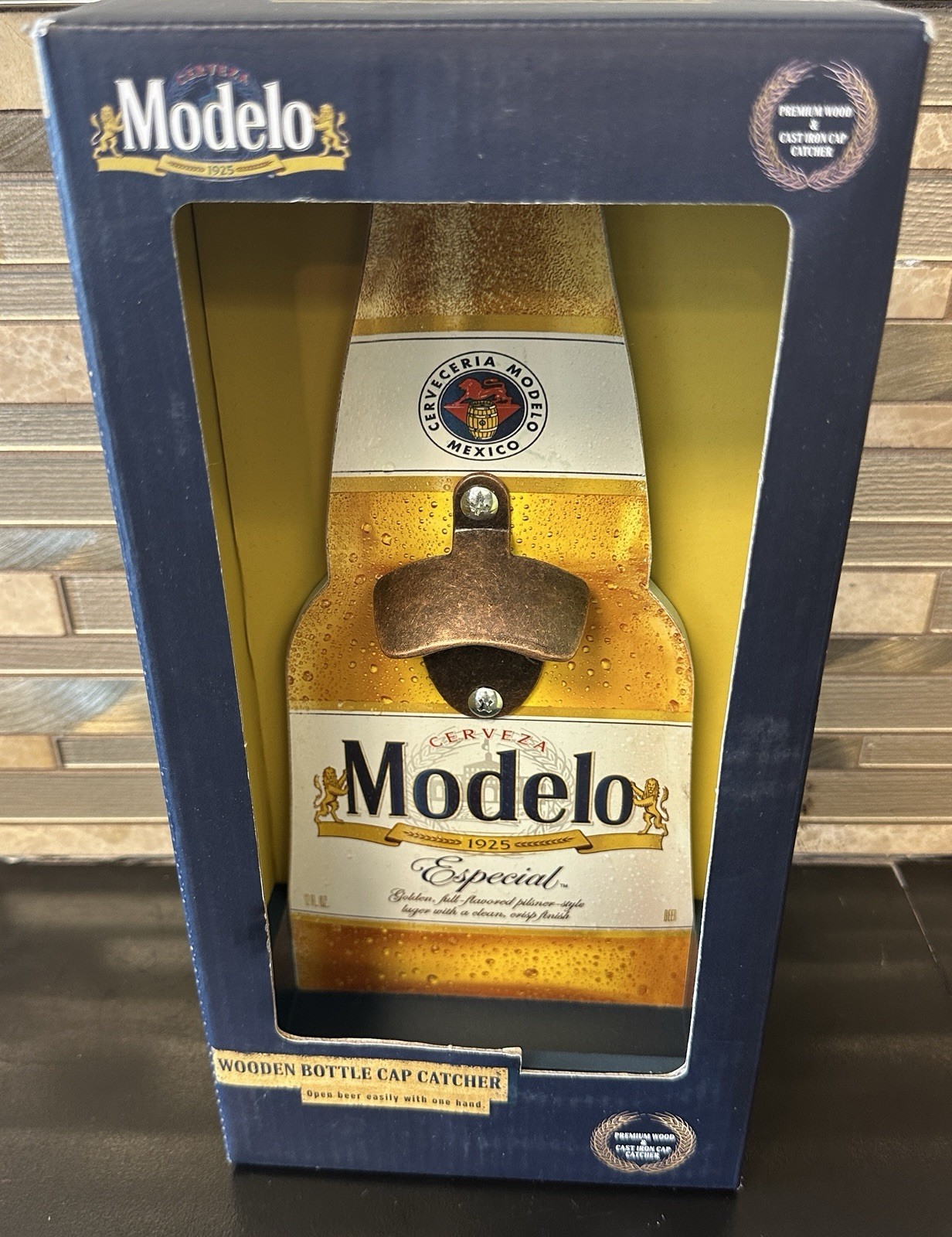 Modelo Especial Cerveza Beer Bottle Opener & Cap Catcher