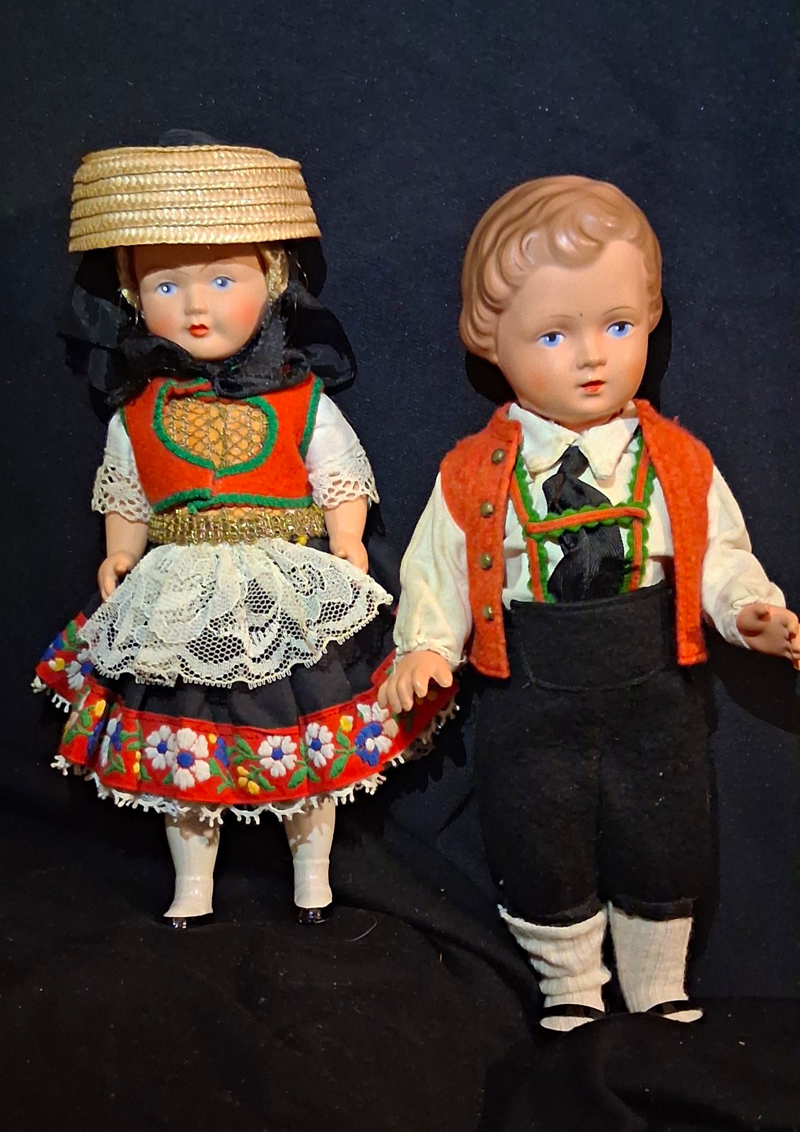 Vtg 1950s German Trachtenpuppen Celluloid Matching Souvenir Doll Pair Folk Art