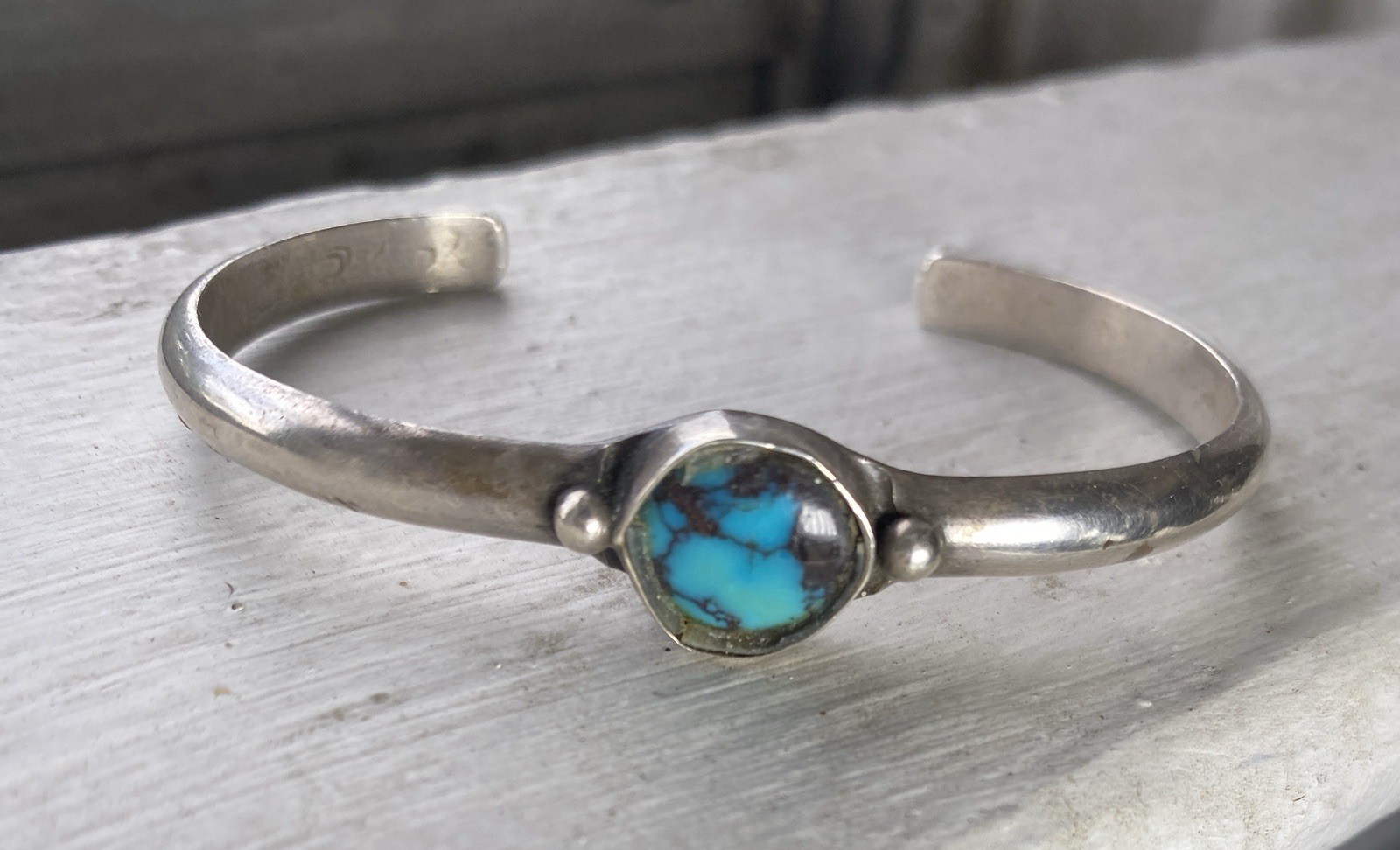 Vintage Sterling Silver Turquoise Cuff Bracelet Native American Old Pawn 17grams Vintage Sterling Silver Turquoise Cuff Bracelet Native American Old Pawn 17grams