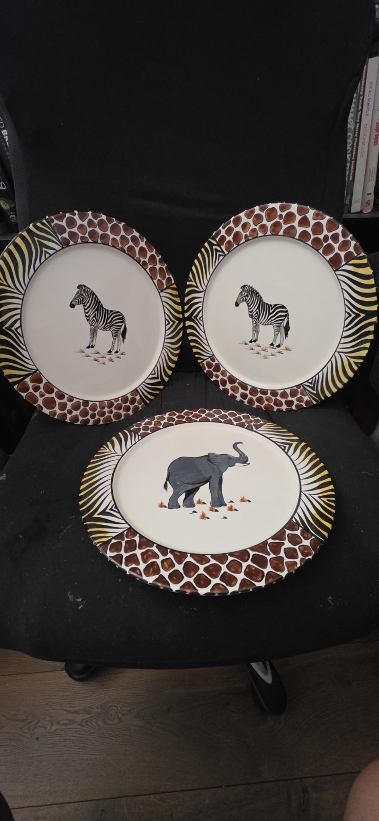 Penzo Zimbabwe Hand Painted 12.25